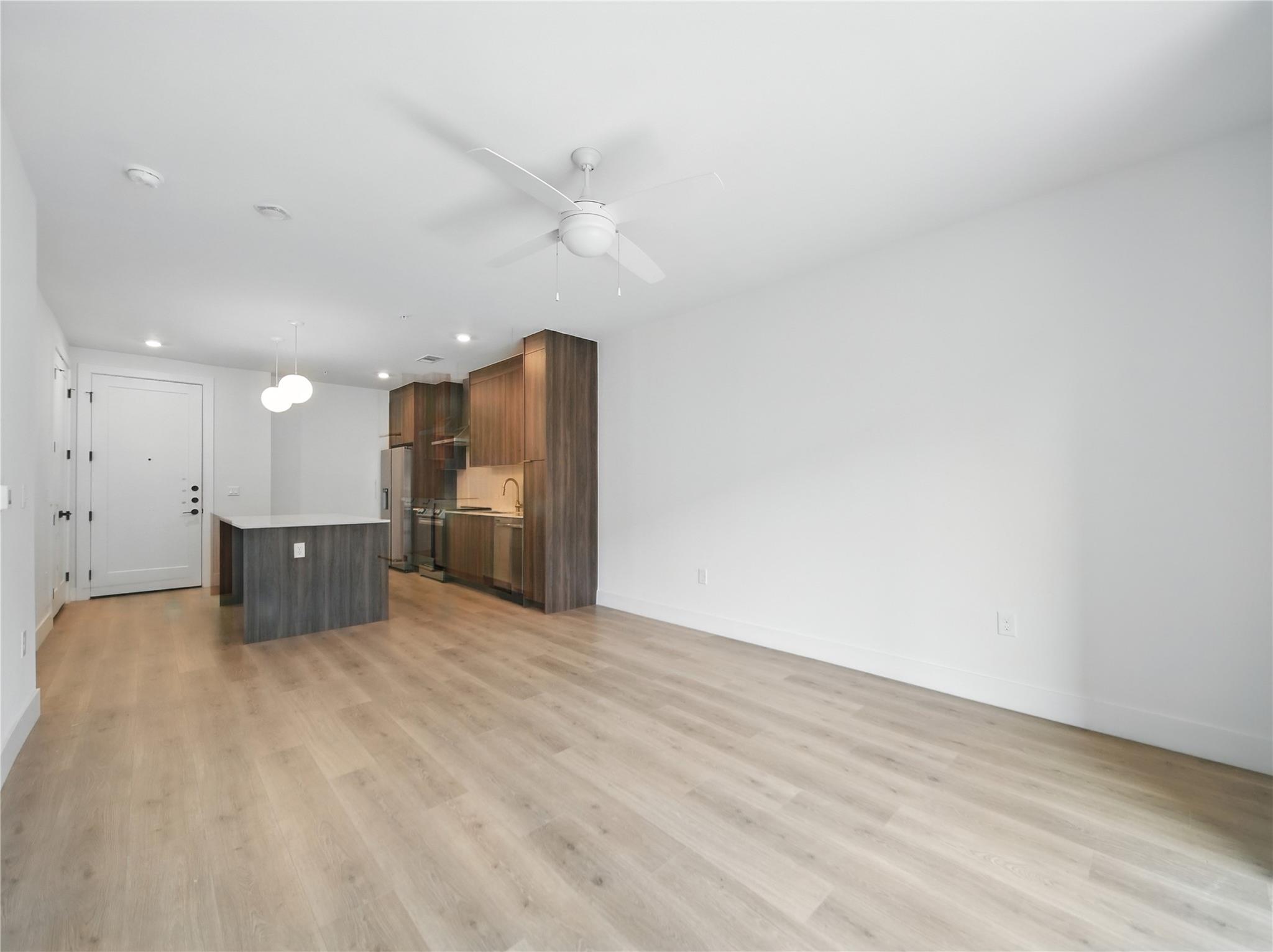 1701 Simond Ave # 302, Austin, TX 78723