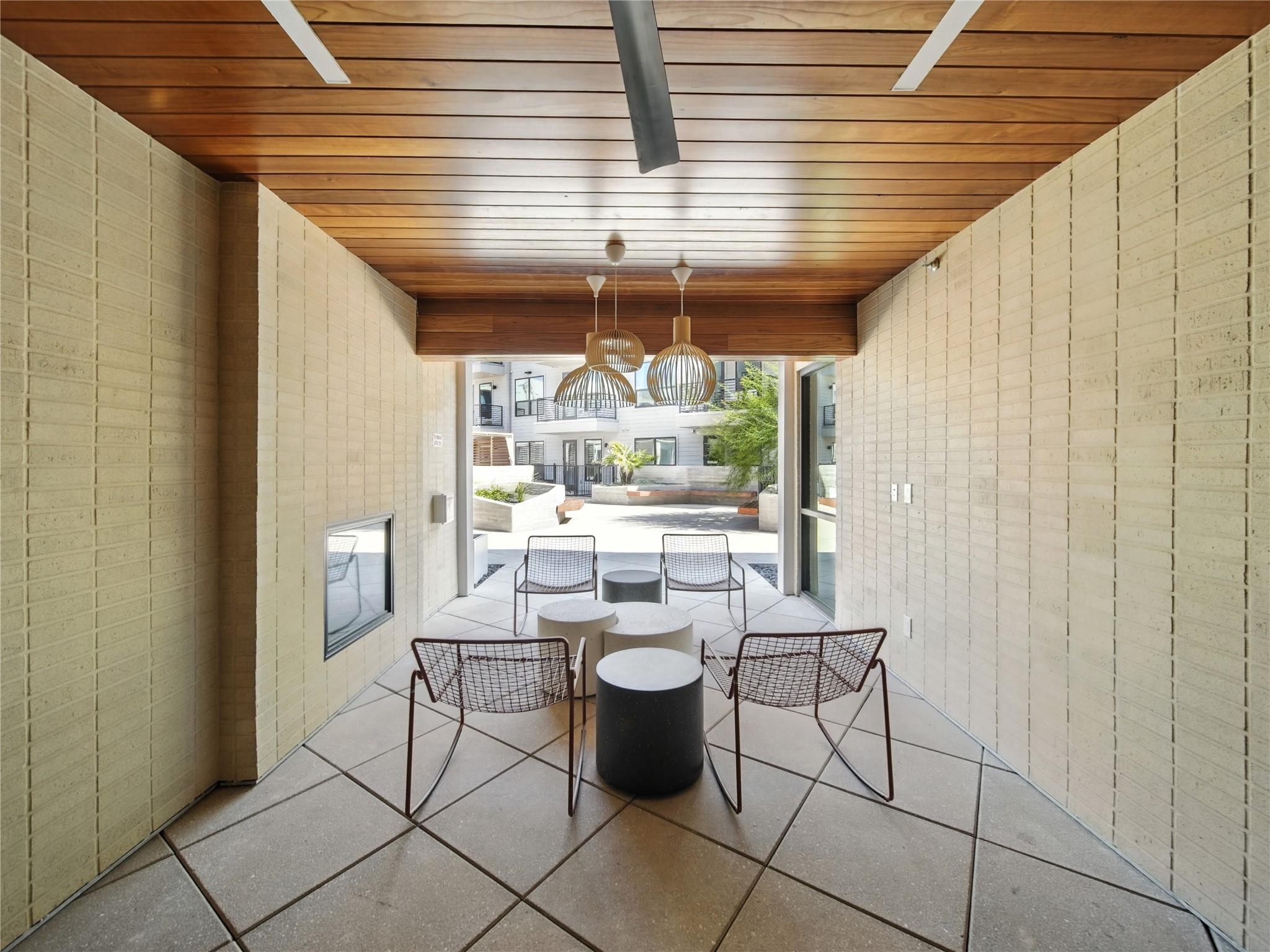 1701 Simond Ave # 302, Austin, TX 78723