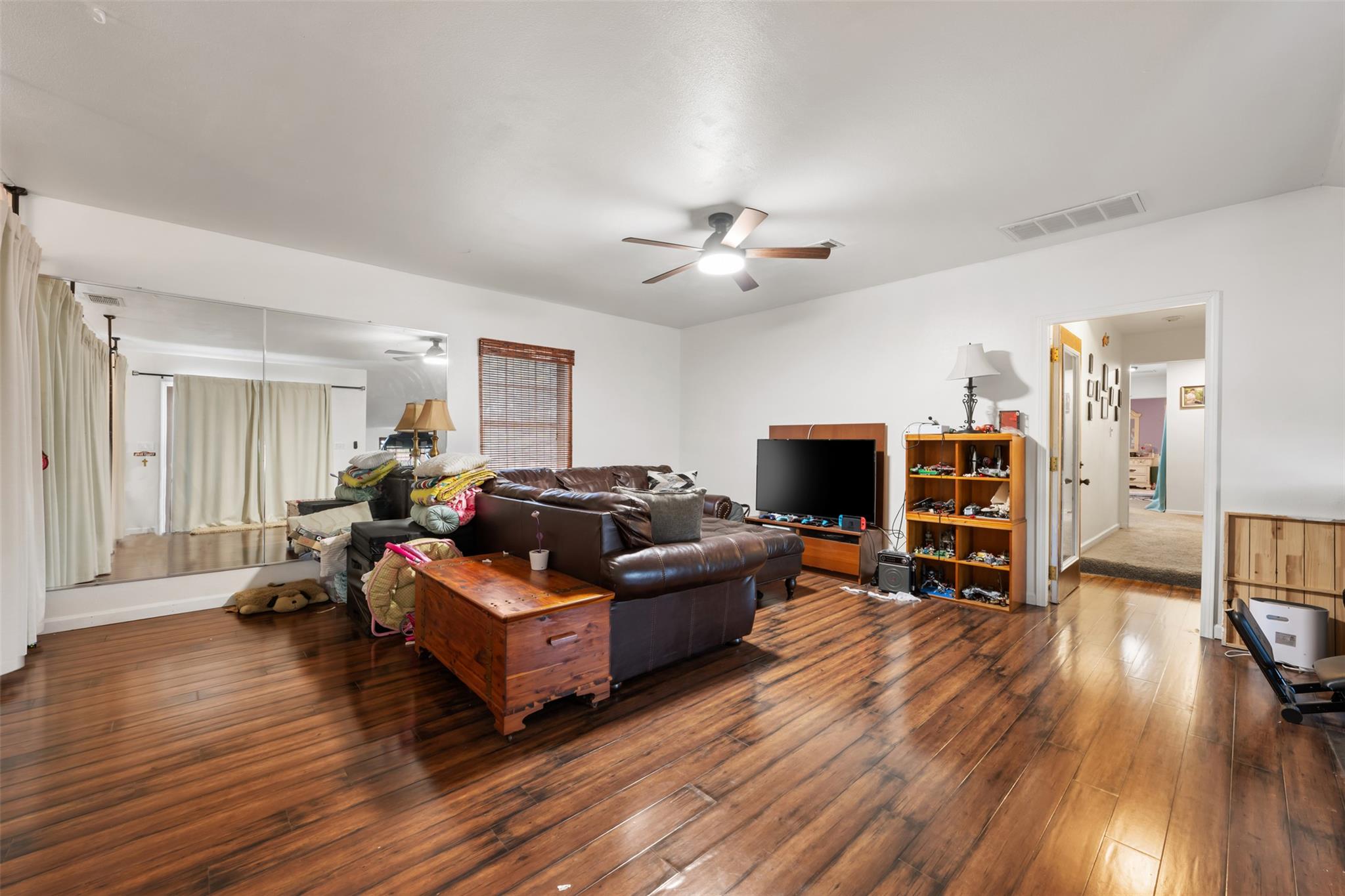 5015 Little Valley Rd, Leander, TX 78641