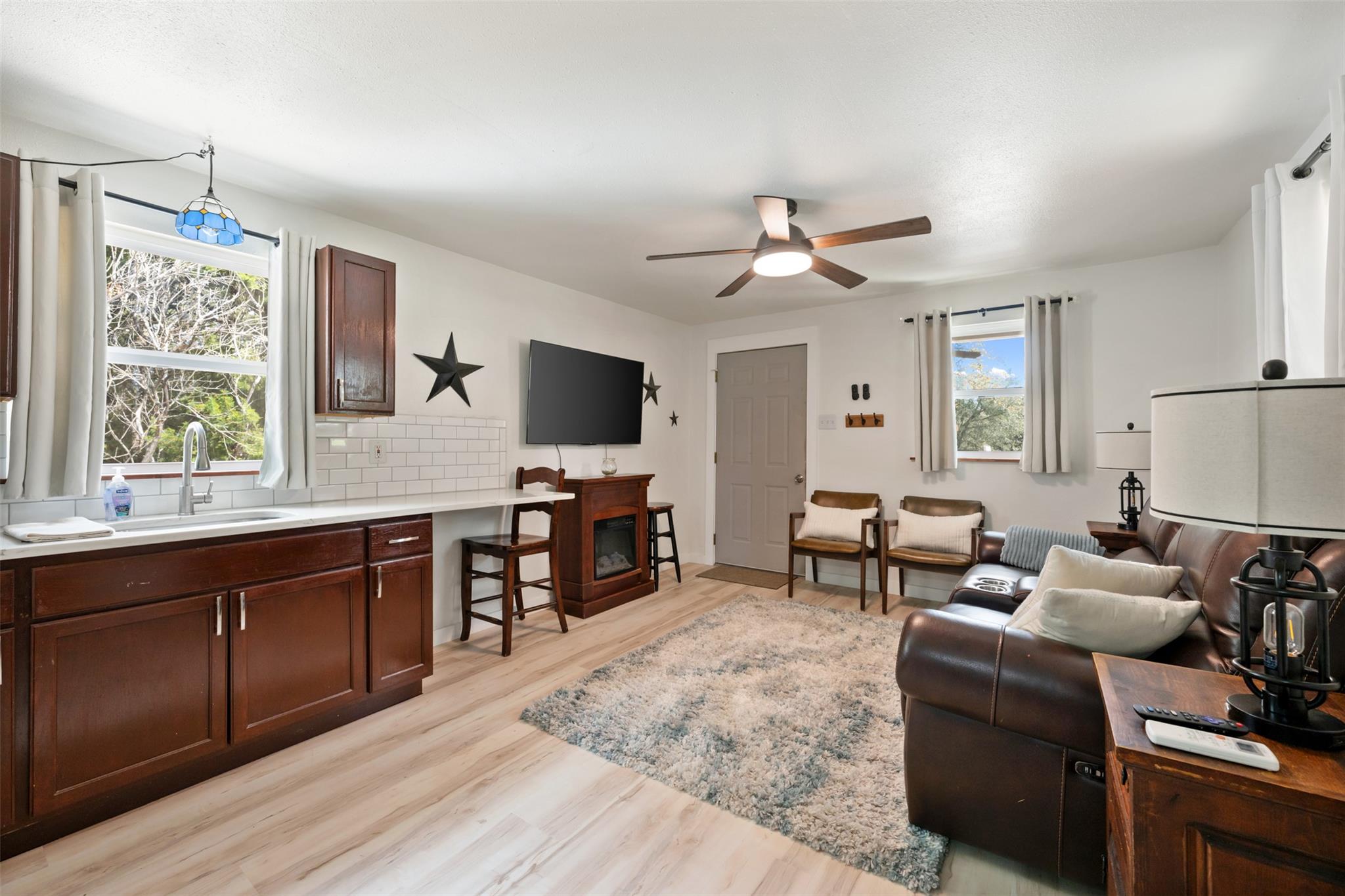 5015 Little Valley Rd, Leander, TX 78641