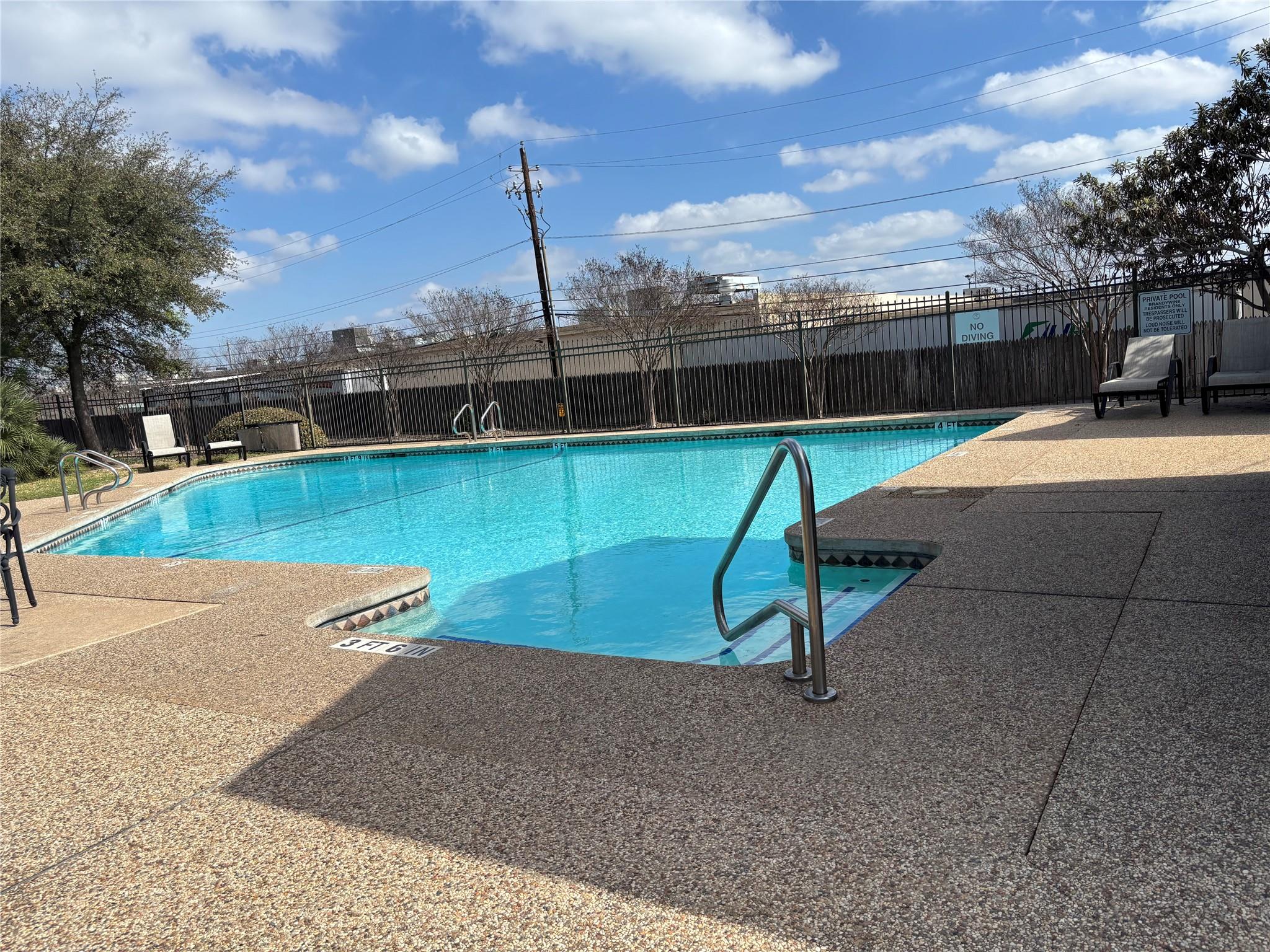 1748 Ohlen Rd # 9, Austin, TX 78757