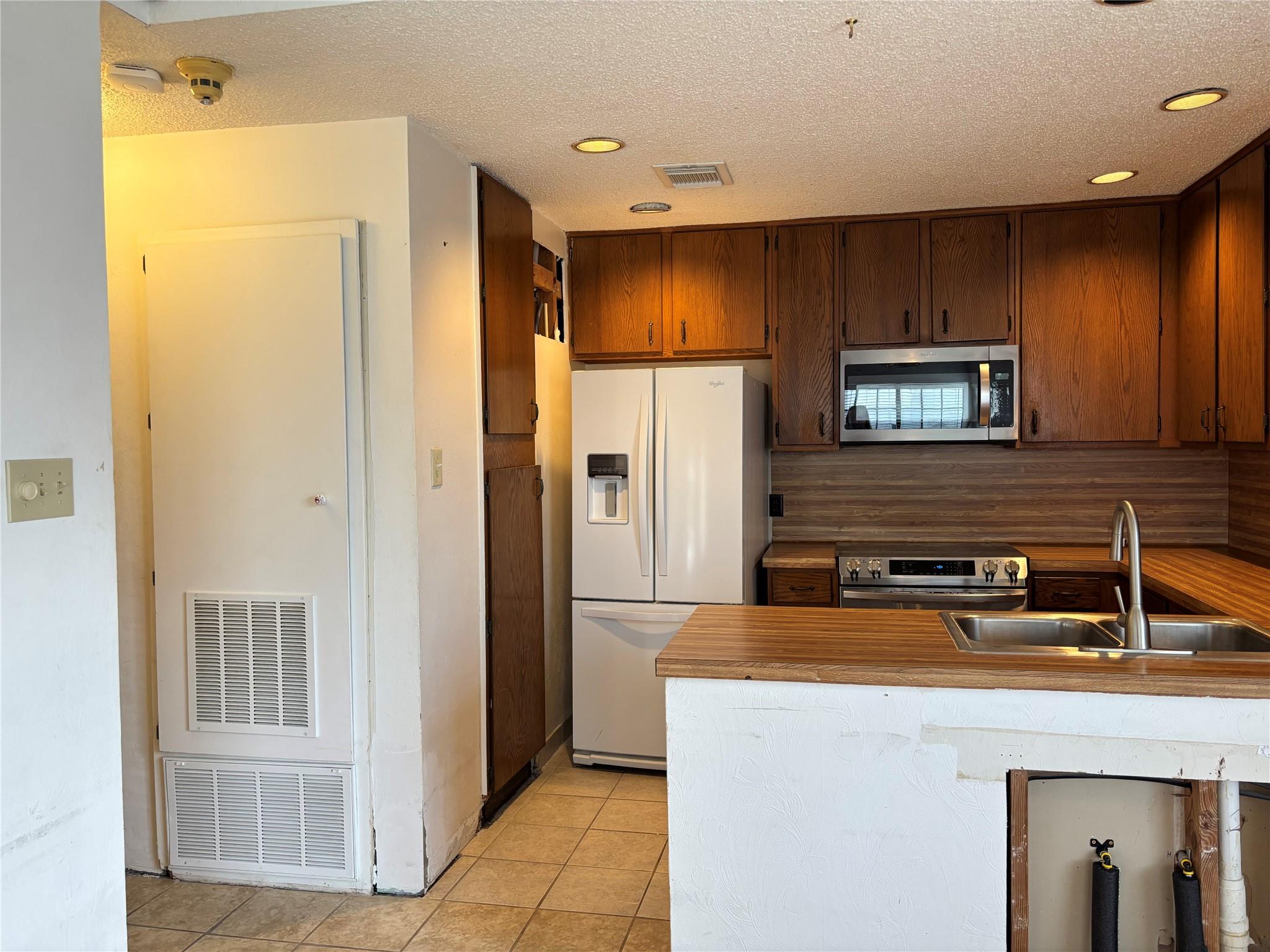 1748 Ohlen Rd # 9, Austin, TX 78757