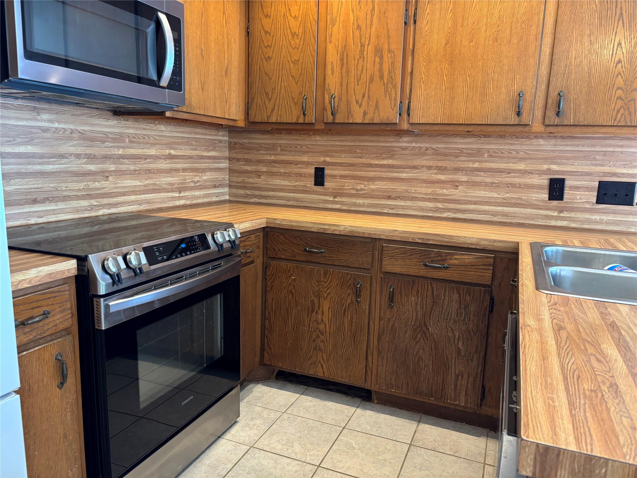 1748 Ohlen Rd # 9, Austin, TX 78757