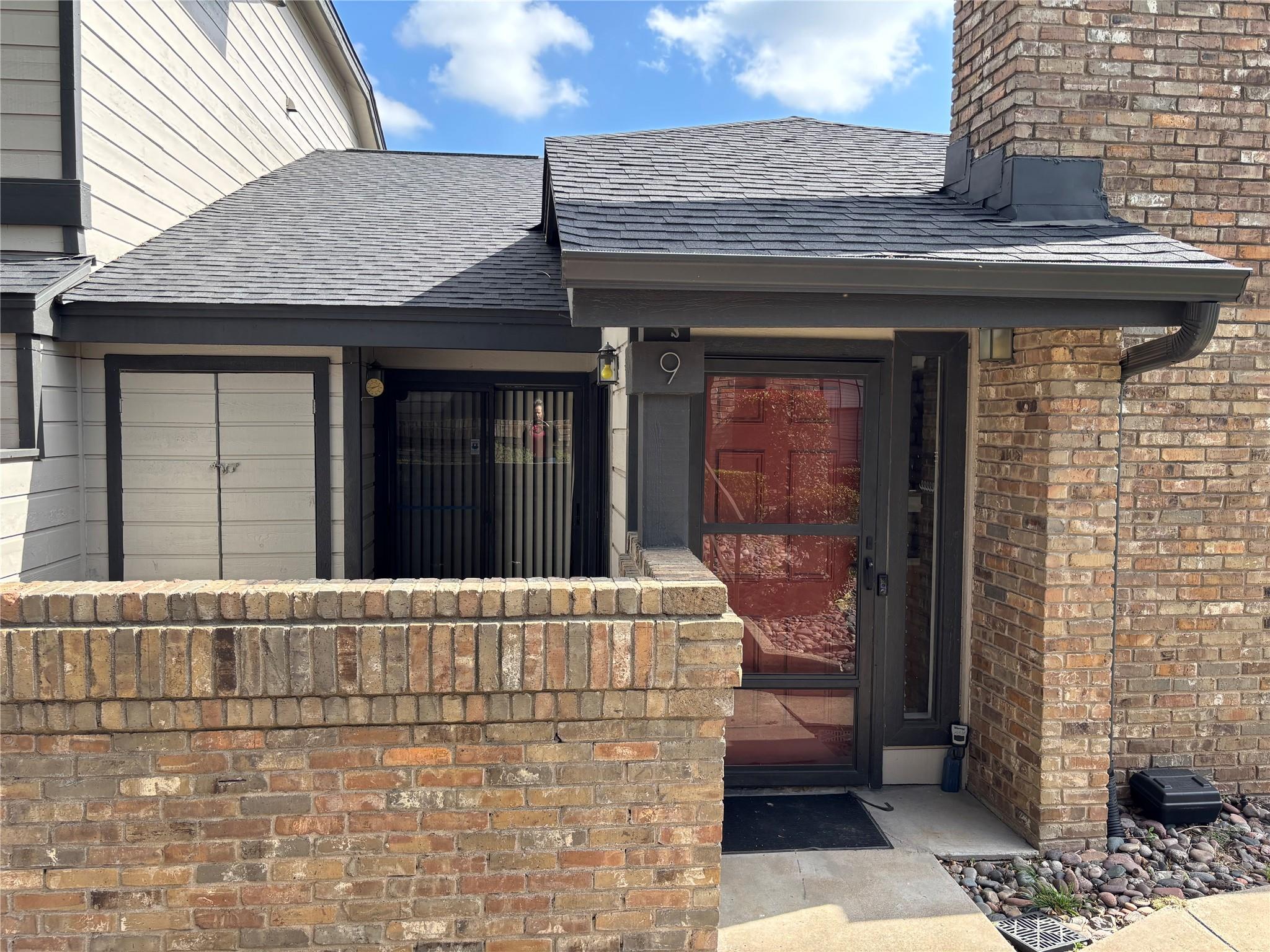 1748 Ohlen Rd # 9, Austin, TX 78757