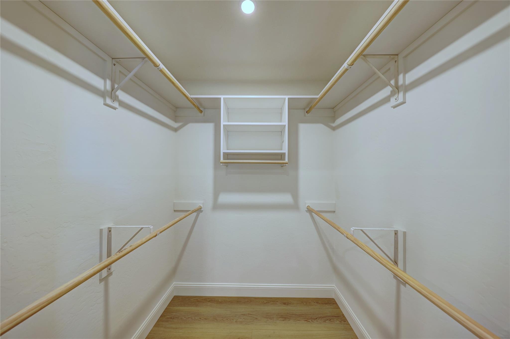 11112 #B Parkfield Dr, Austin, TX 78758