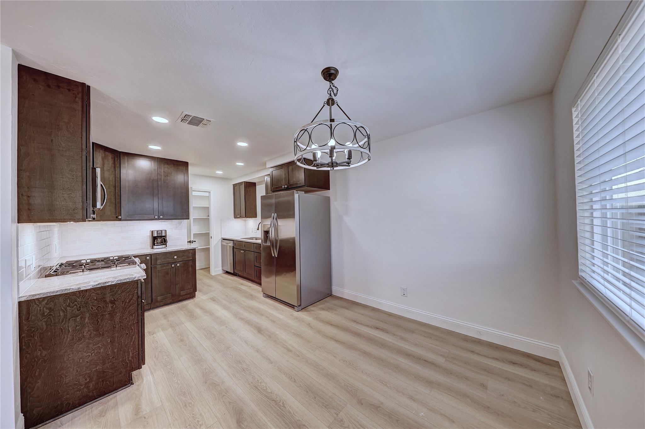 11112 #B Parkfield Dr, Austin, TX 78758