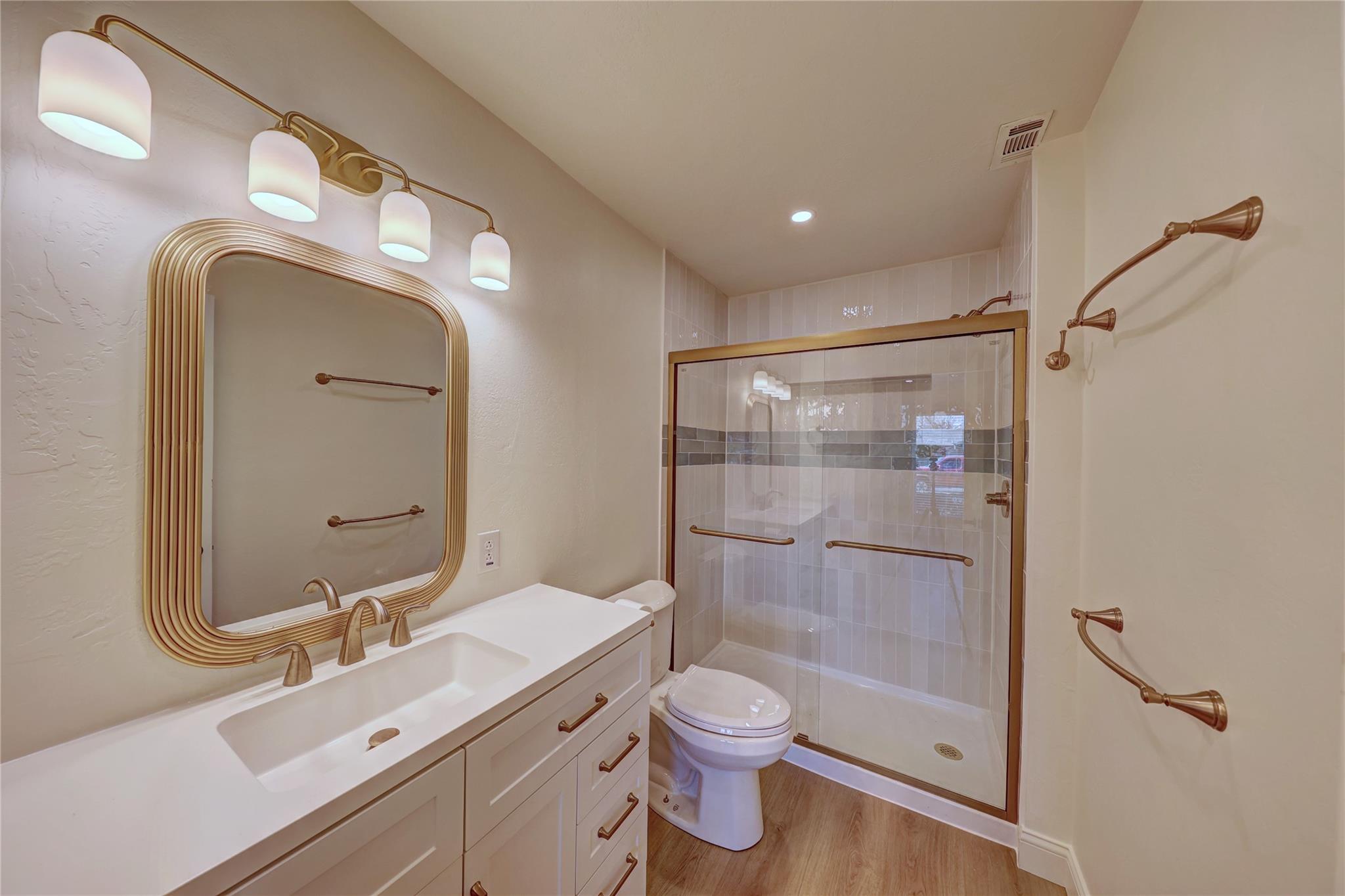 11112 #B Parkfield Dr, Austin, TX 78758