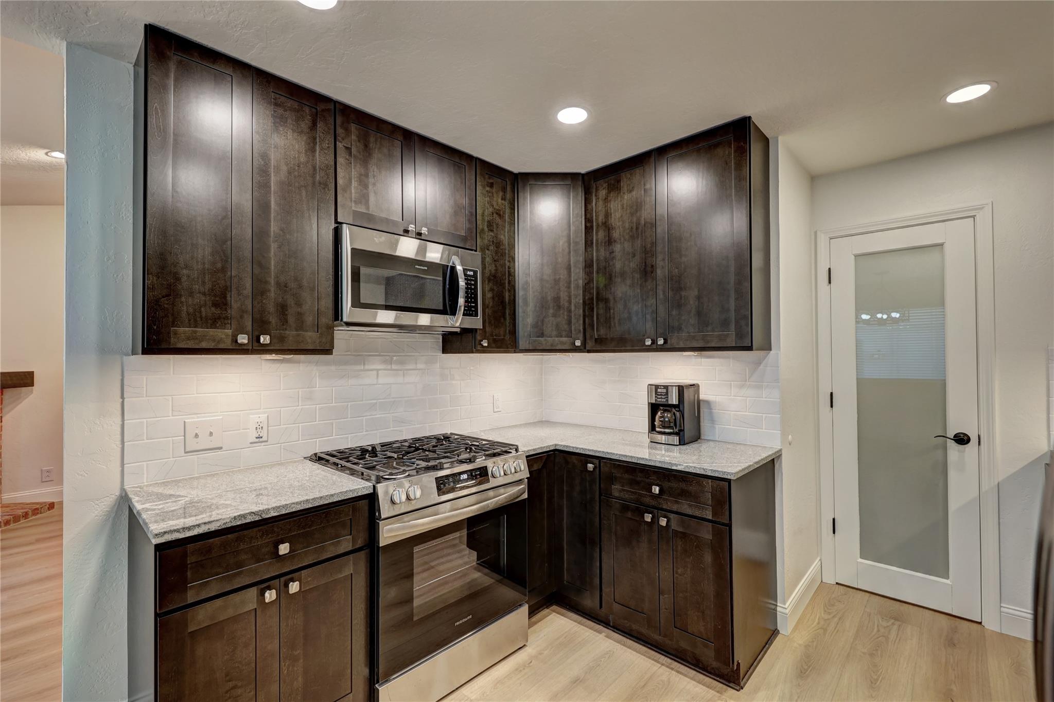 11112 #B Parkfield Dr, Austin, TX 78758