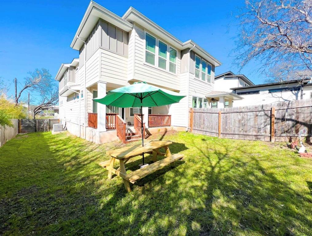 807 E 16th St # B, Austin, TX 78702