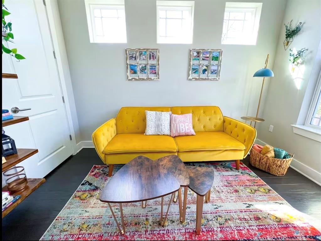 807 E 16th St # B, Austin, TX 78702