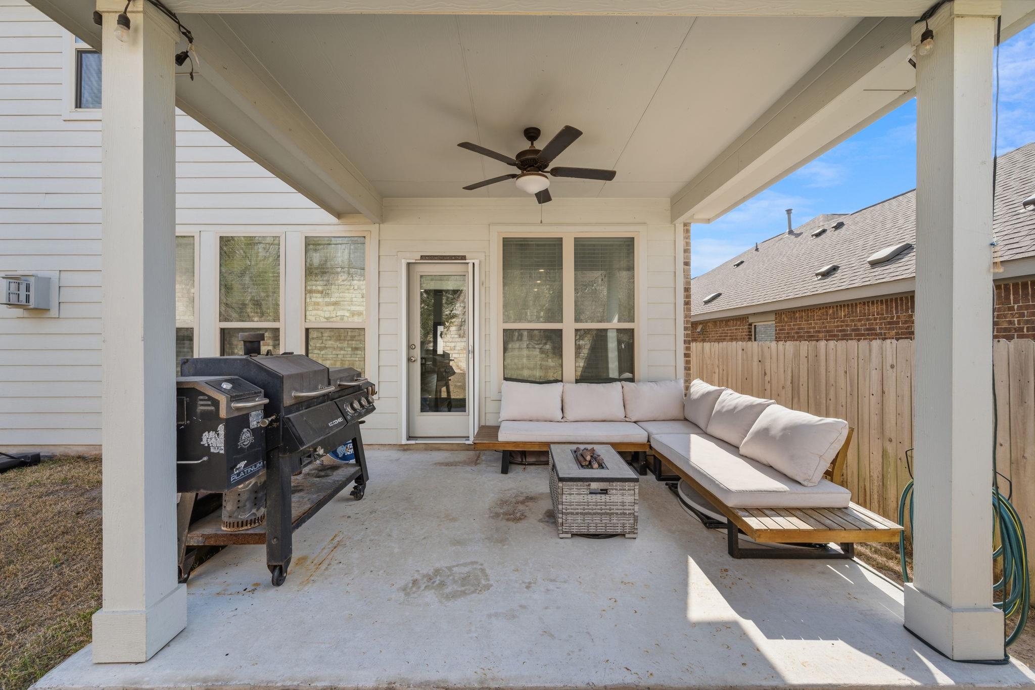 702 Puerta Vallarta Ln, Austin, TX 78748