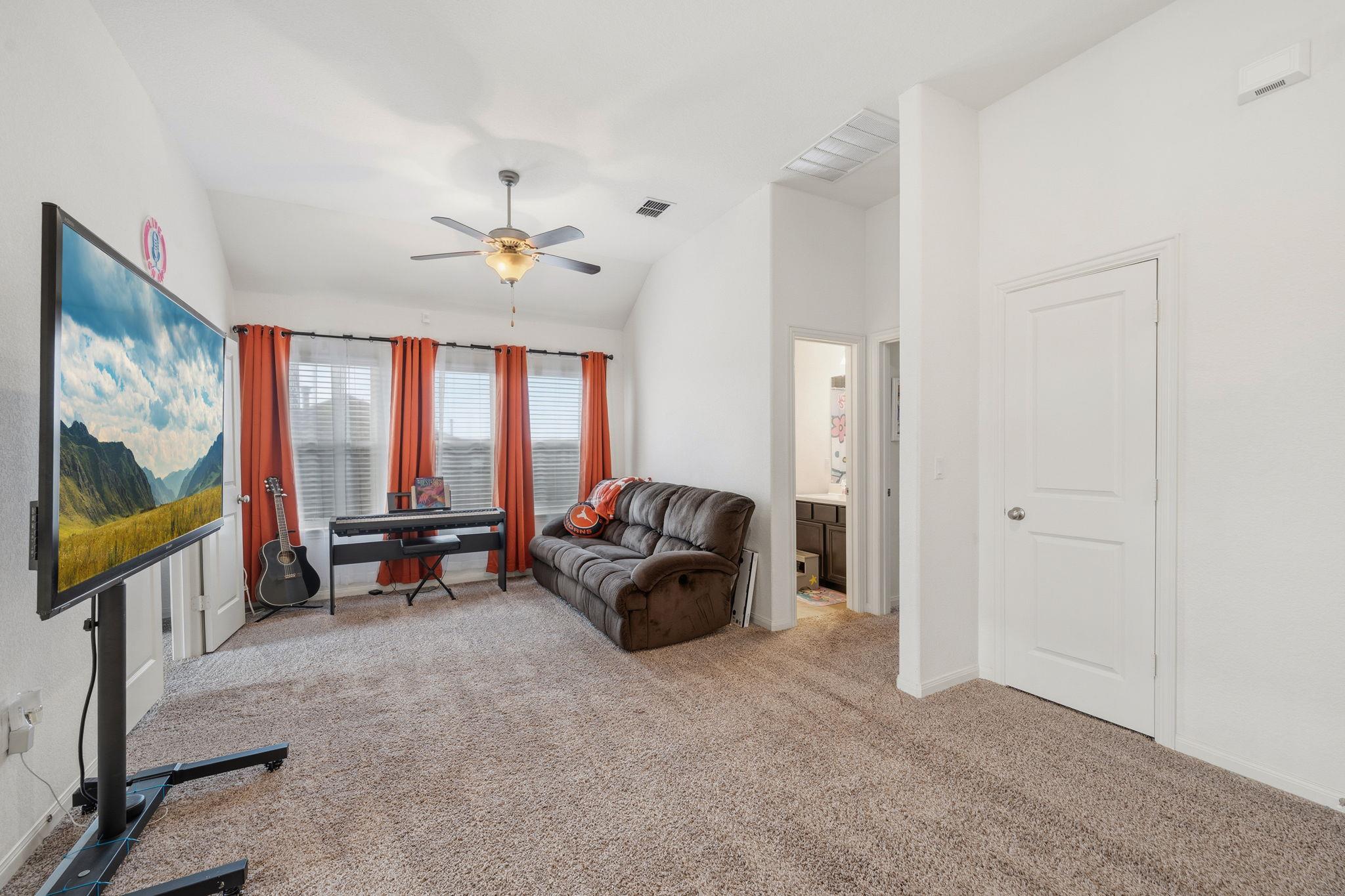 702 Puerta Vallarta Ln, Austin, TX 78748