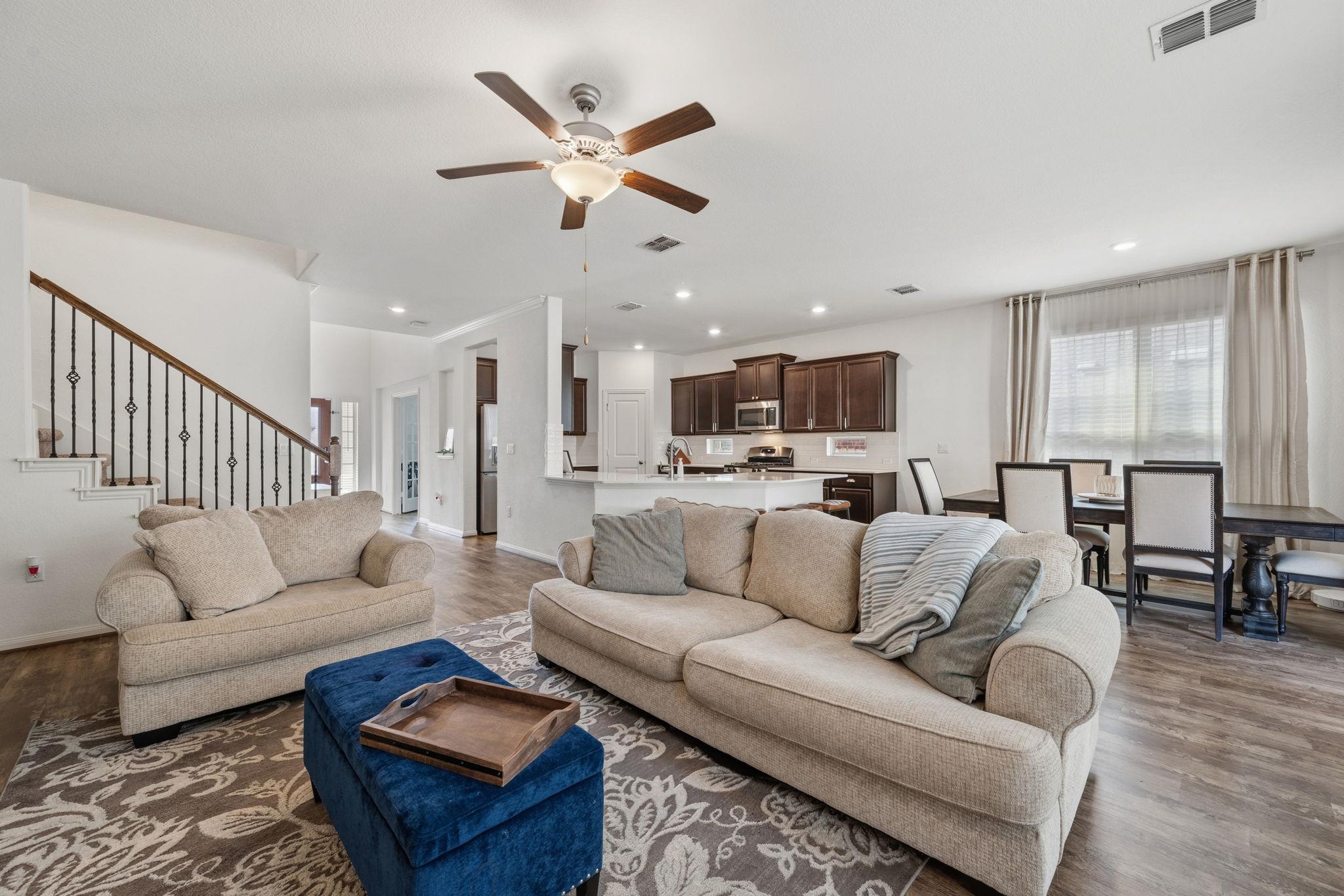 702 Puerta Vallarta Ln, Austin, TX 78748