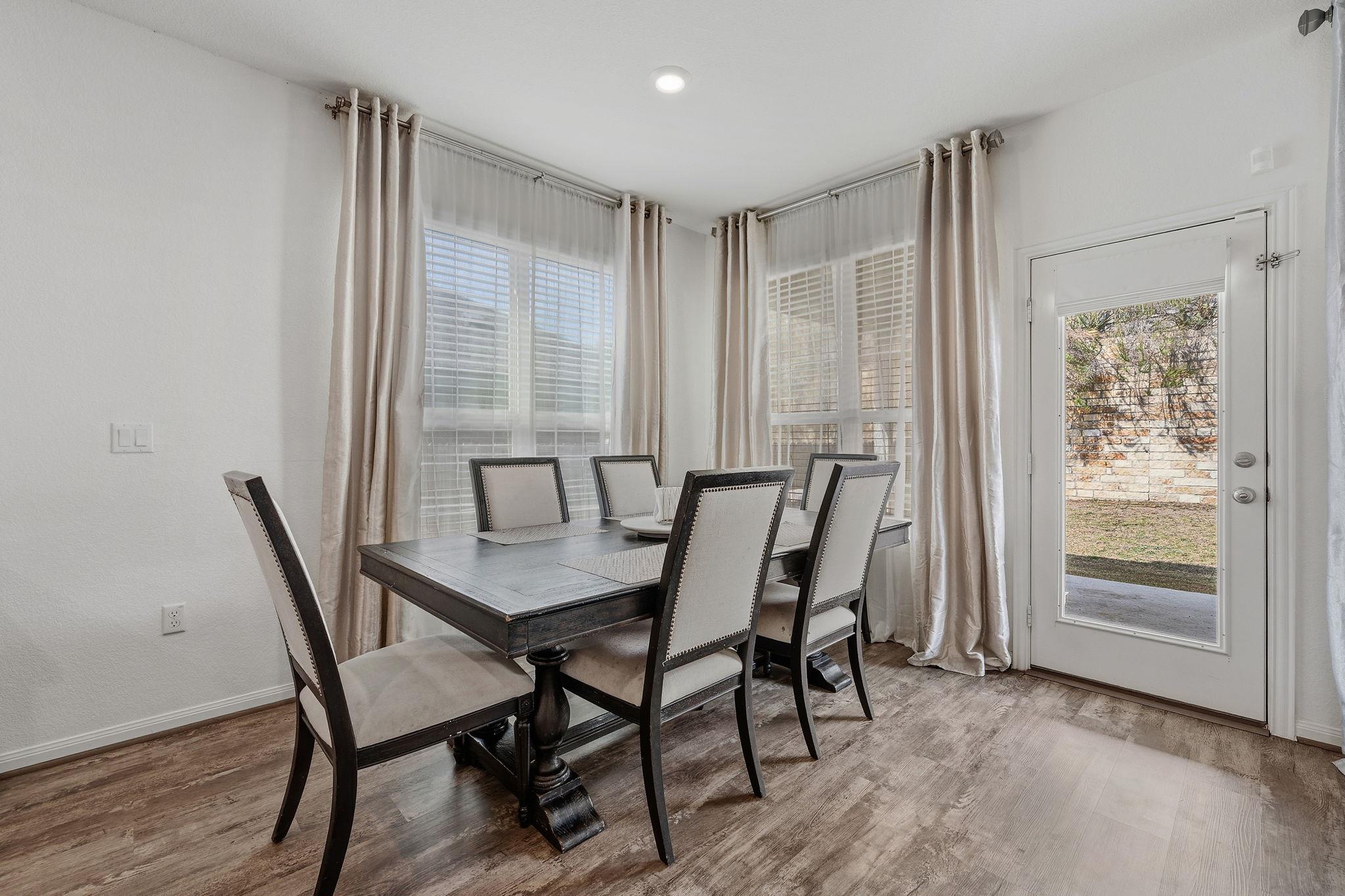 702 Puerta Vallarta Ln, Austin, TX 78748