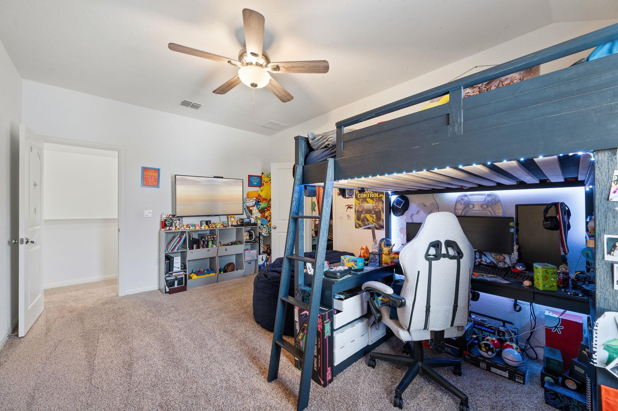 702 Puerta Vallarta Ln, Austin, TX 78748