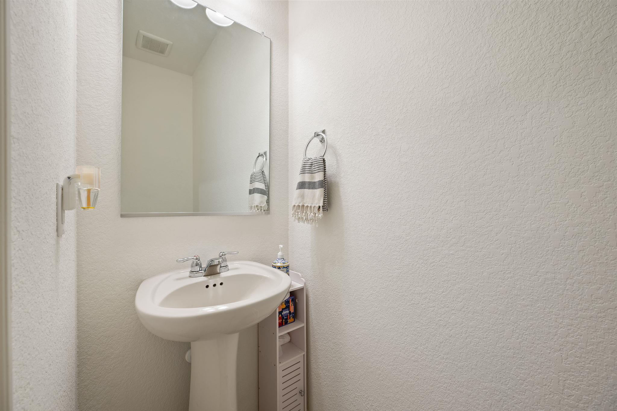 702 Puerta Vallarta Ln, Austin, TX 78748