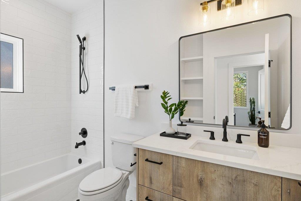 4601 Hank Ave # 3, Austin, TX 78745