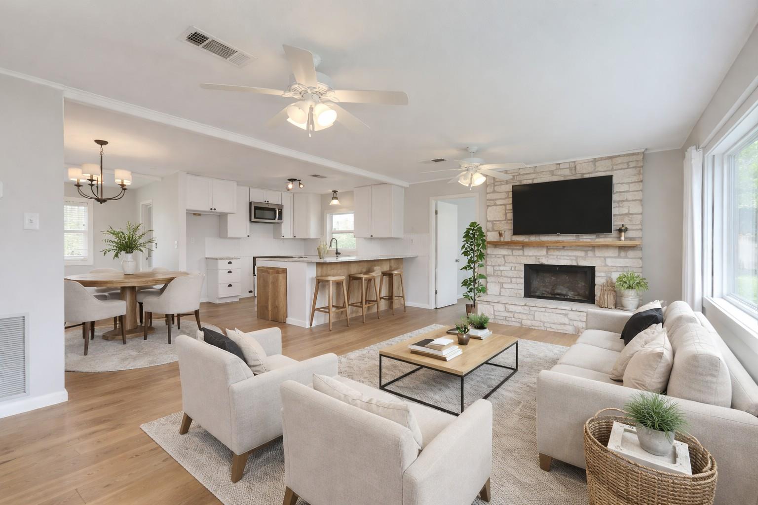 318 S Avenue C, Elgin, TX 78621