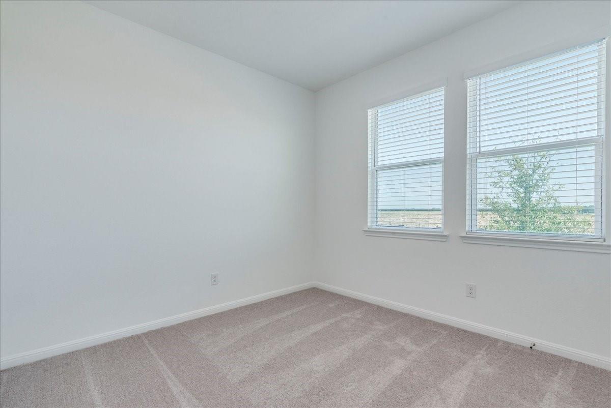 108 Makinaw Rd, Hutto, TX 78634