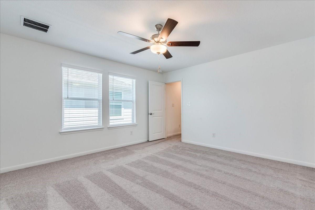 108 Makinaw Rd, Hutto, TX 78634