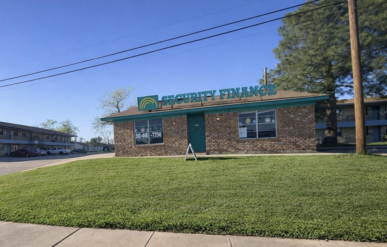 1706 W Cameron Ave, Rockdale, TX 76567