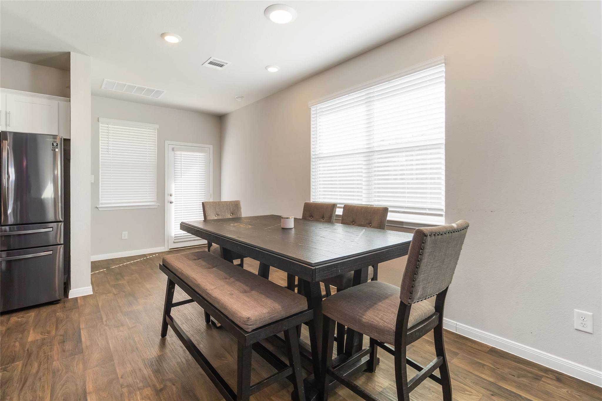 104 Sky Meadows Cir, San Marcos, TX 78666