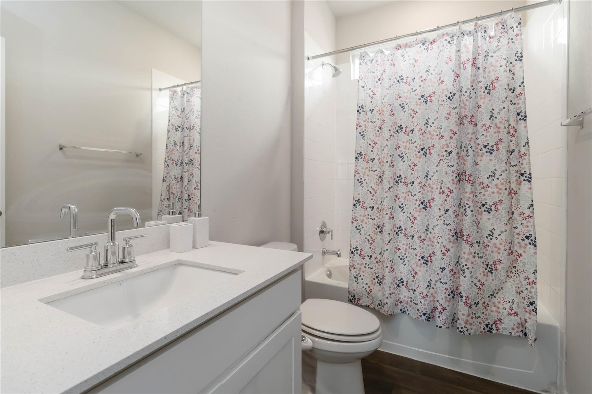 104 Sky Meadows Cir, San Marcos, TX 78666