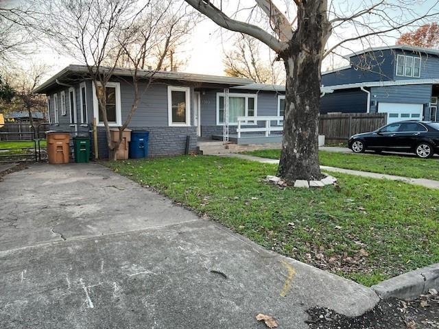 1303 Corona Dr, Austin, TX 78723