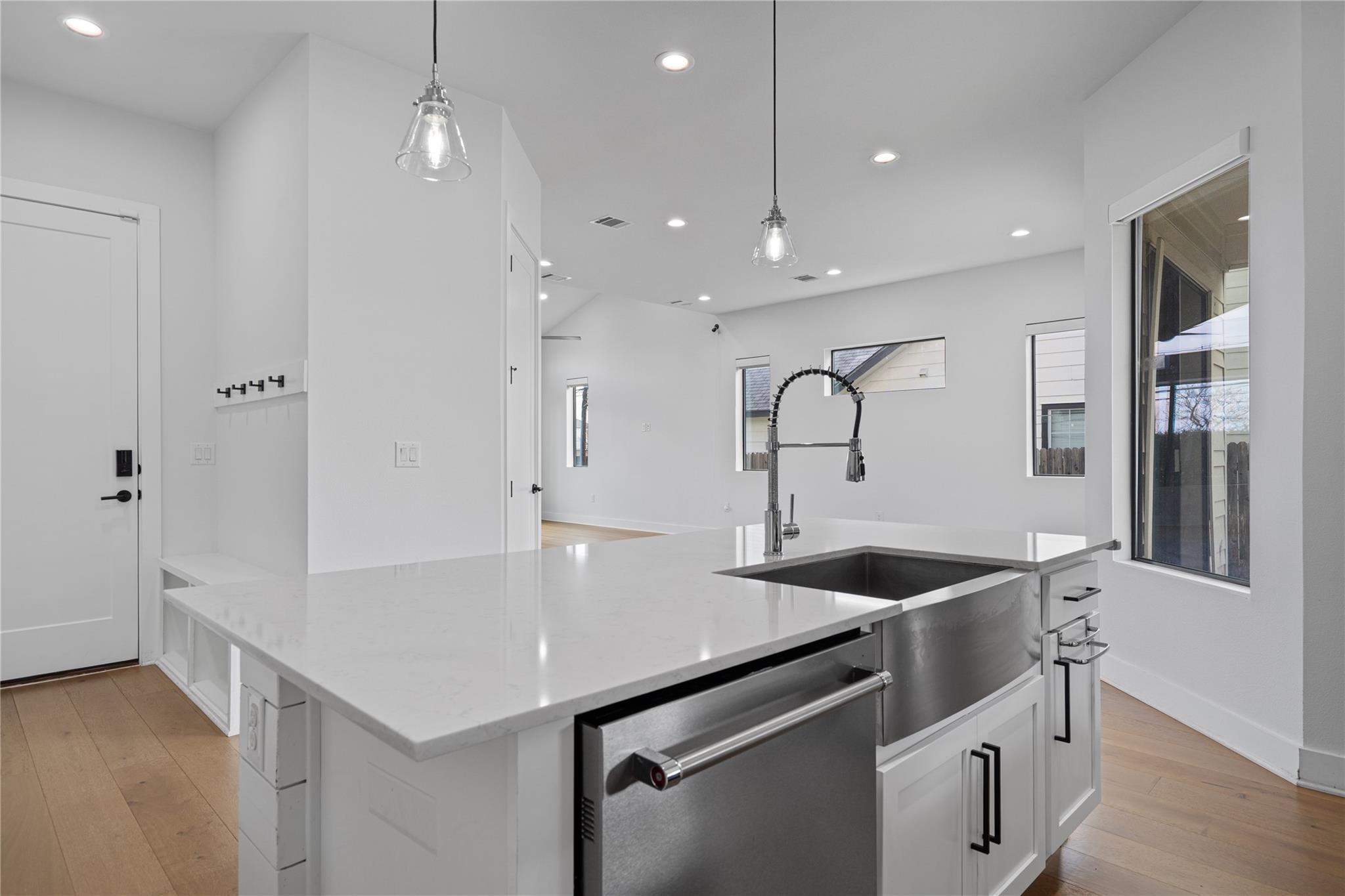 409 Delmar Ave # 1, Austin, TX 78752