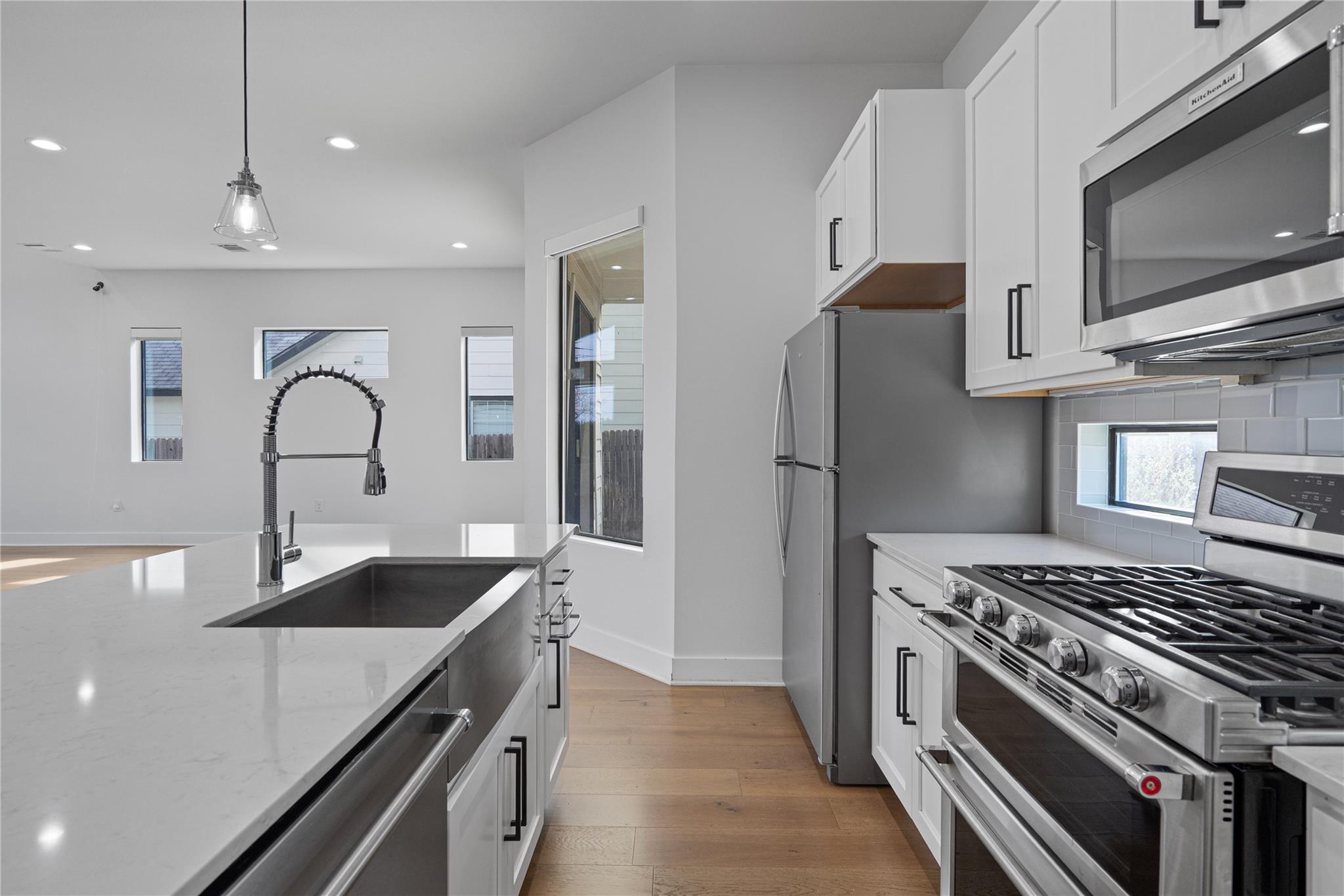 409 Delmar Ave # 1, Austin, TX 78752