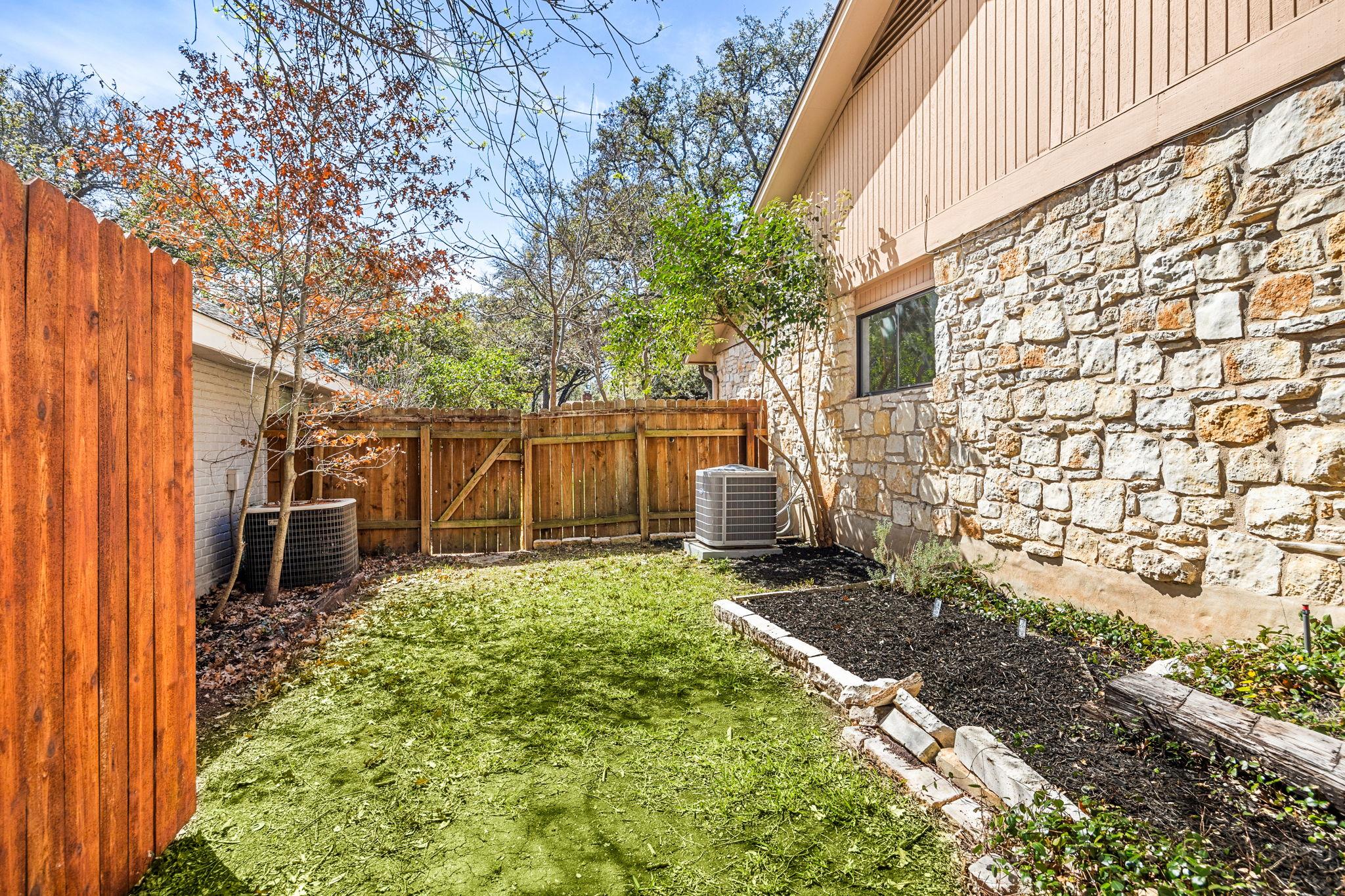 4602 Red Stone Ct, Austin, TX 78735