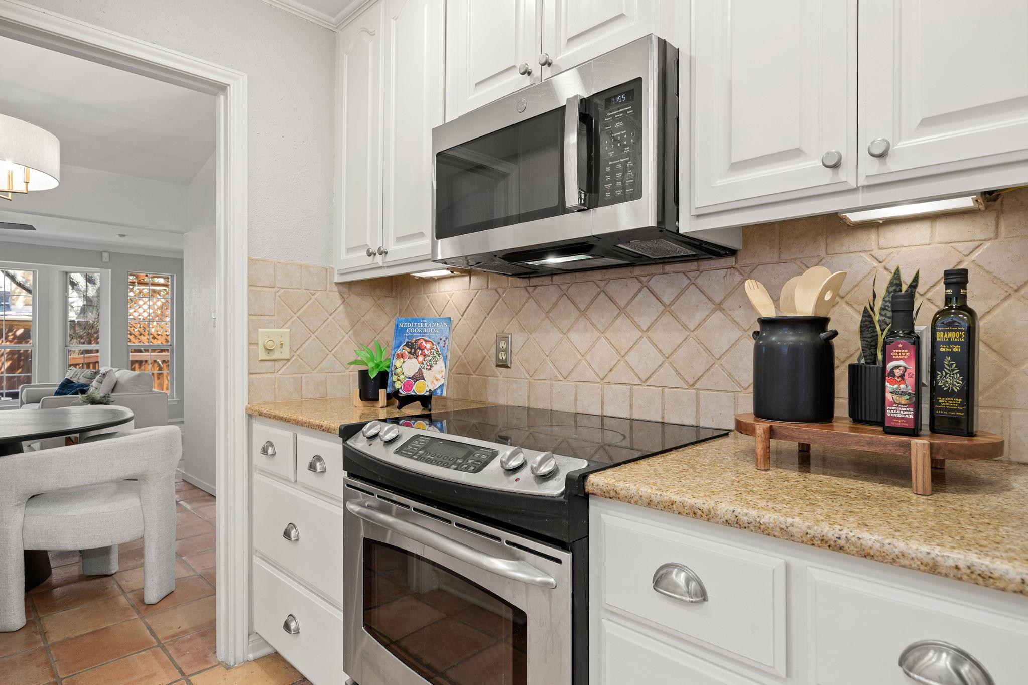 4602 Red Stone Ct, Austin, TX 78735