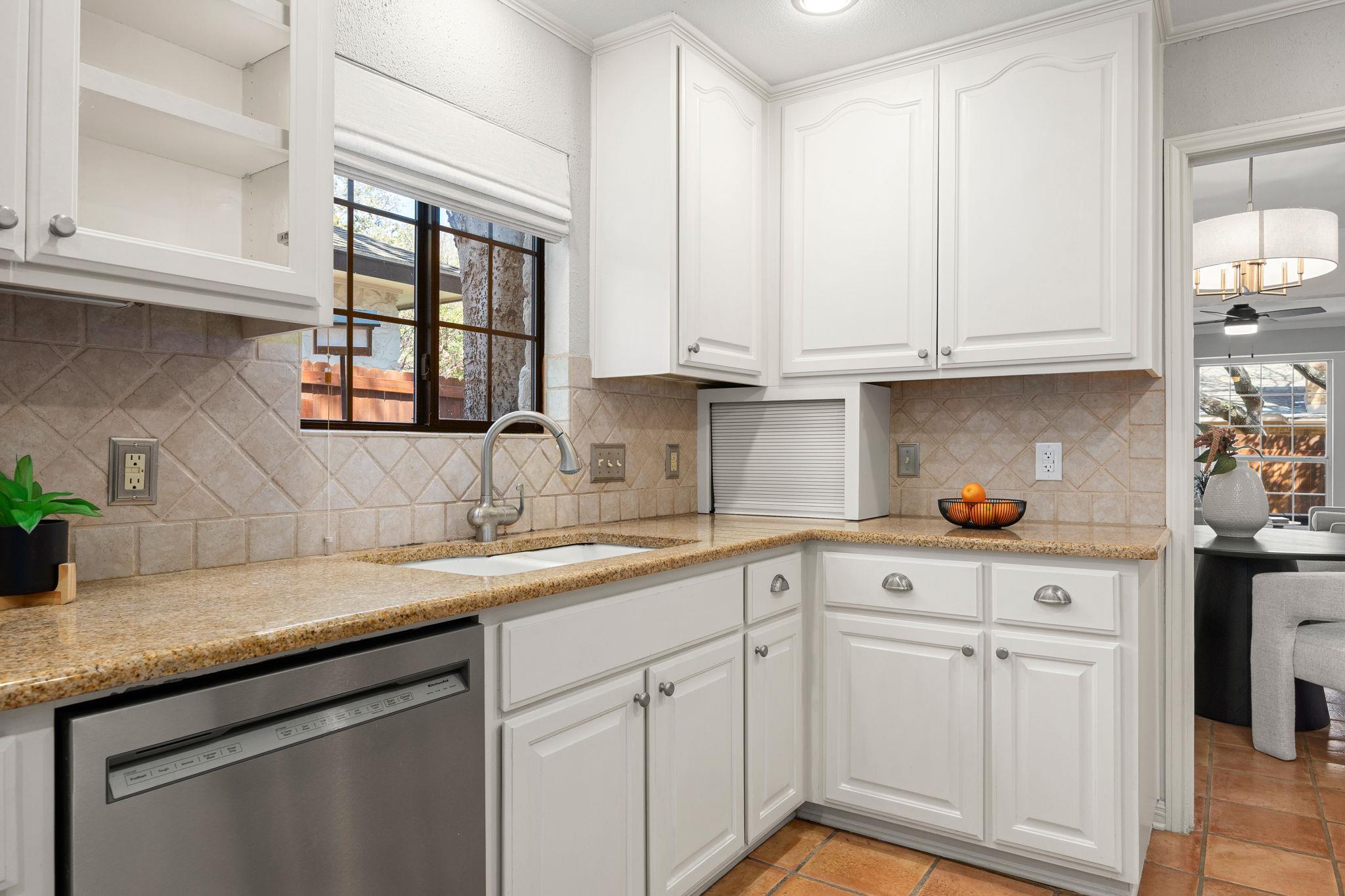 4602 Red Stone Ct, Austin, TX 78735