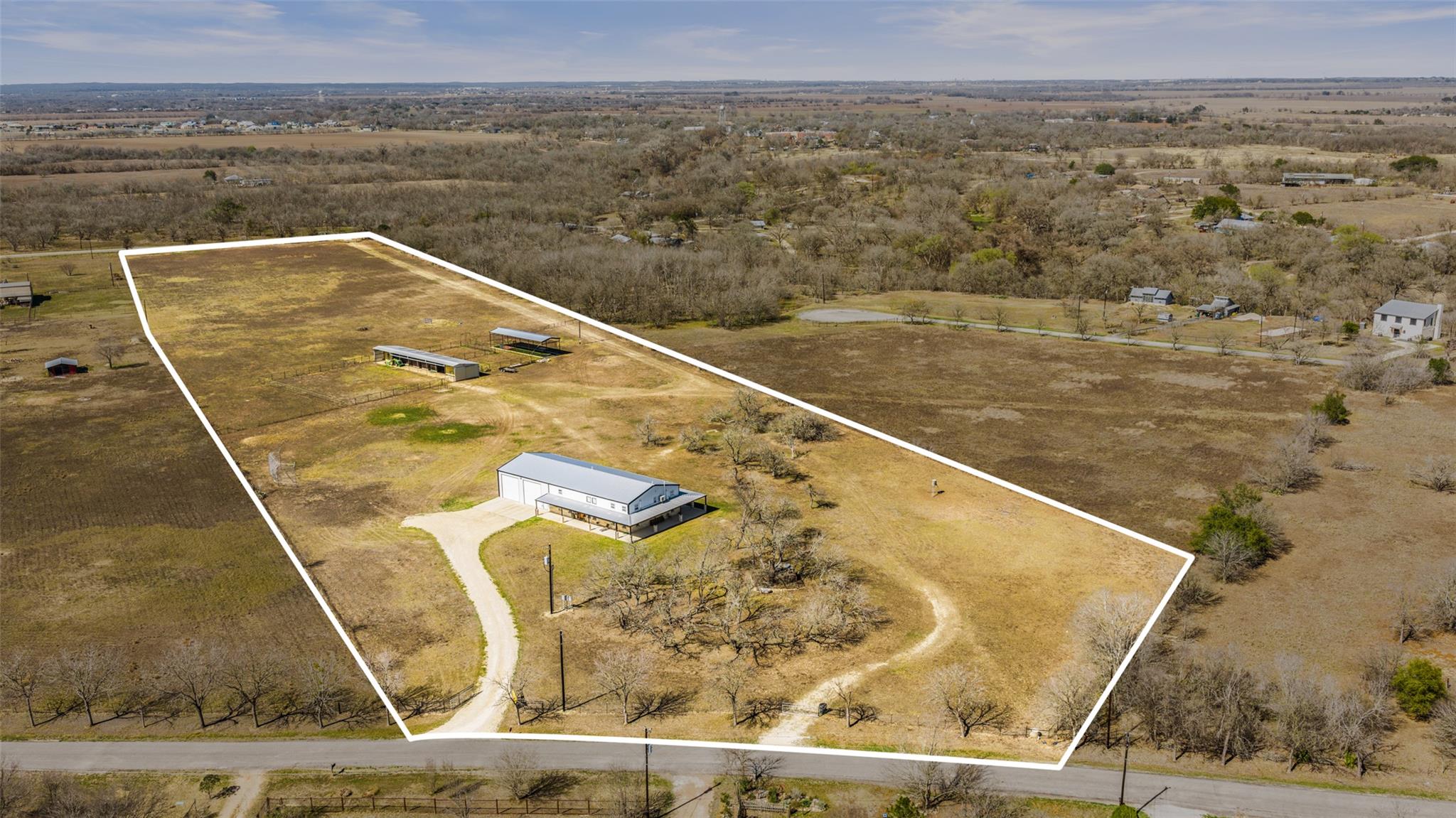 664 Martindale Falls Rd, Martindale, TX 78655