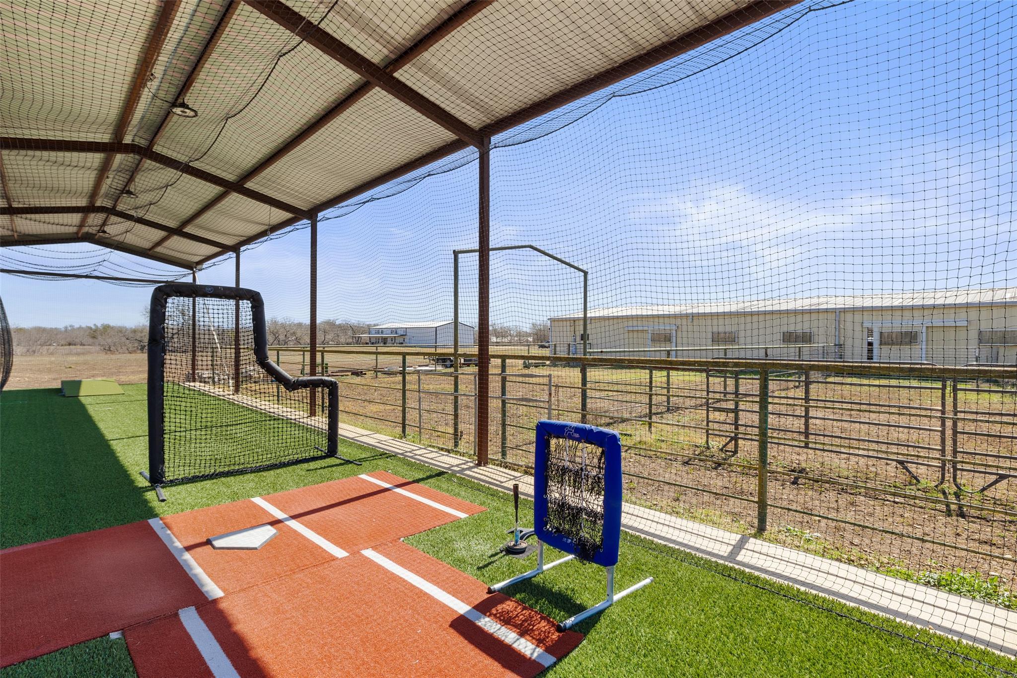 664 Martindale Falls Rd, Martindale, TX 78655