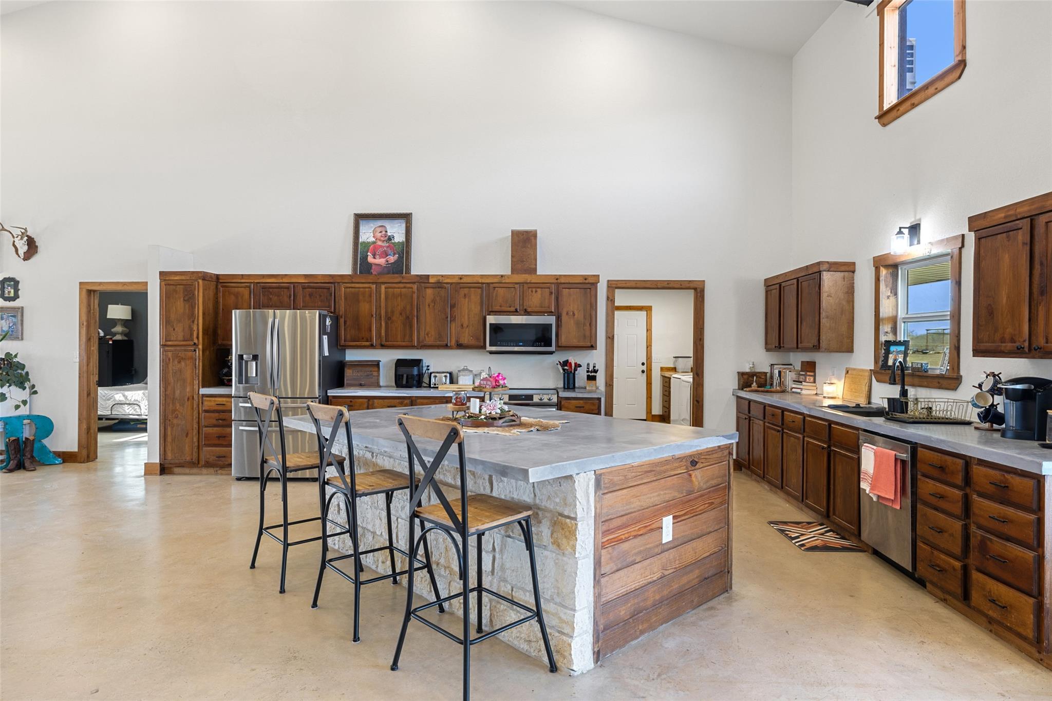 664 Martindale Falls Rd, Martindale, TX 78655