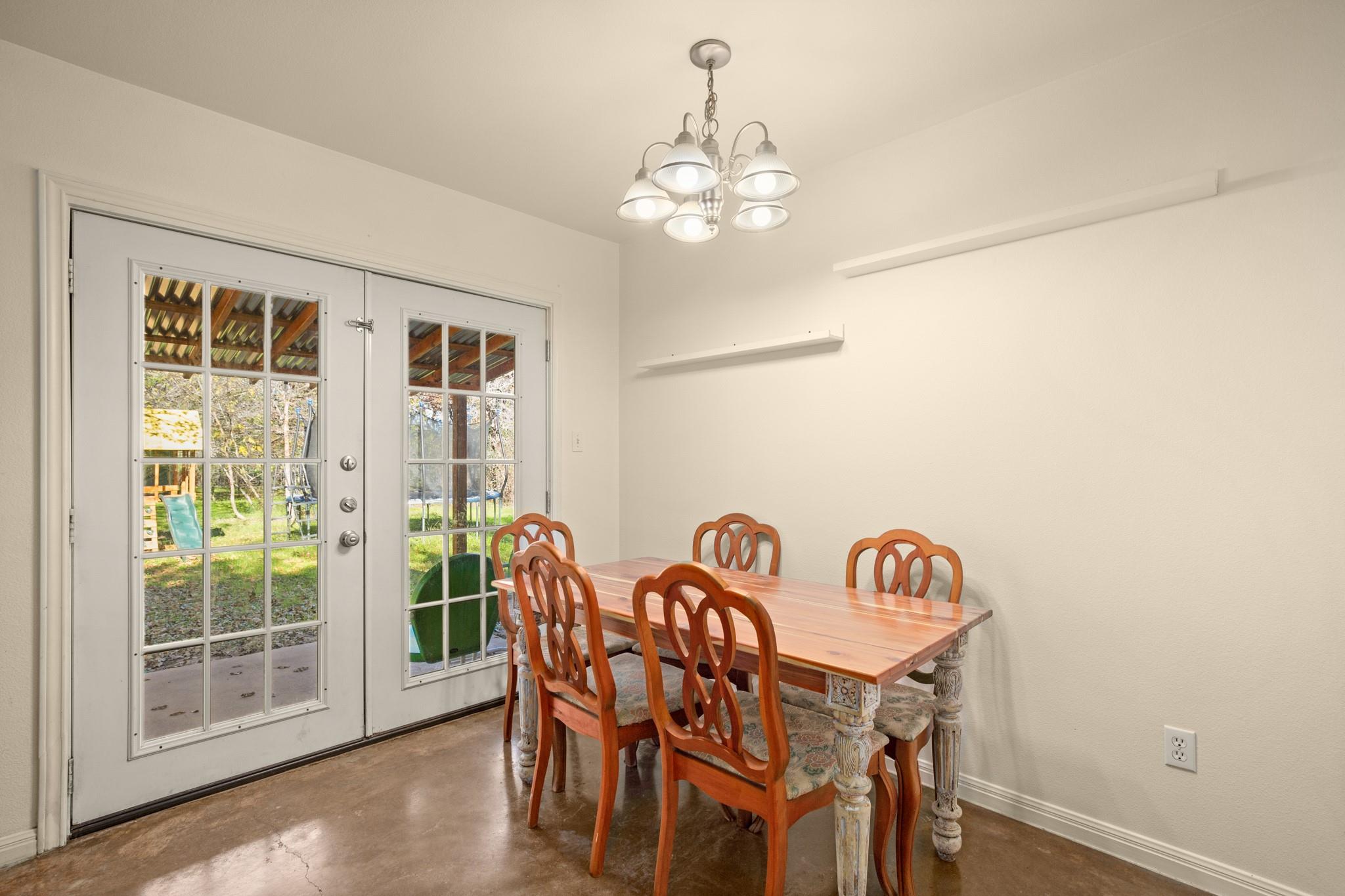 200 Blanket Flower Dr, Bastrop, TX 78602