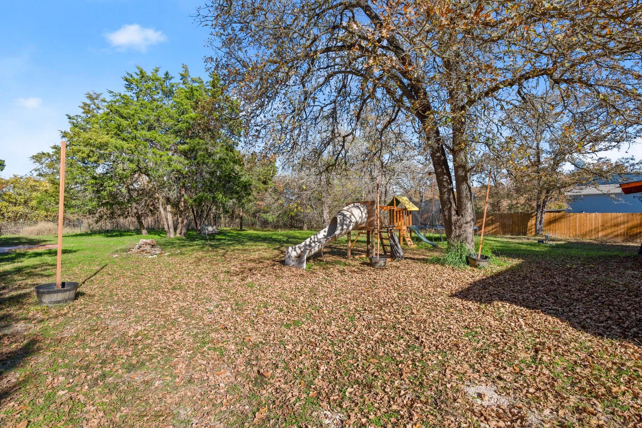 200 Blanket Flower Dr, Bastrop, TX 78602