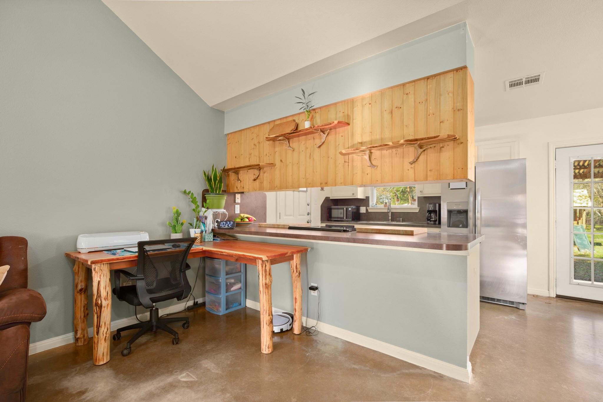 200 Blanket Flower Dr, Bastrop, TX 78602