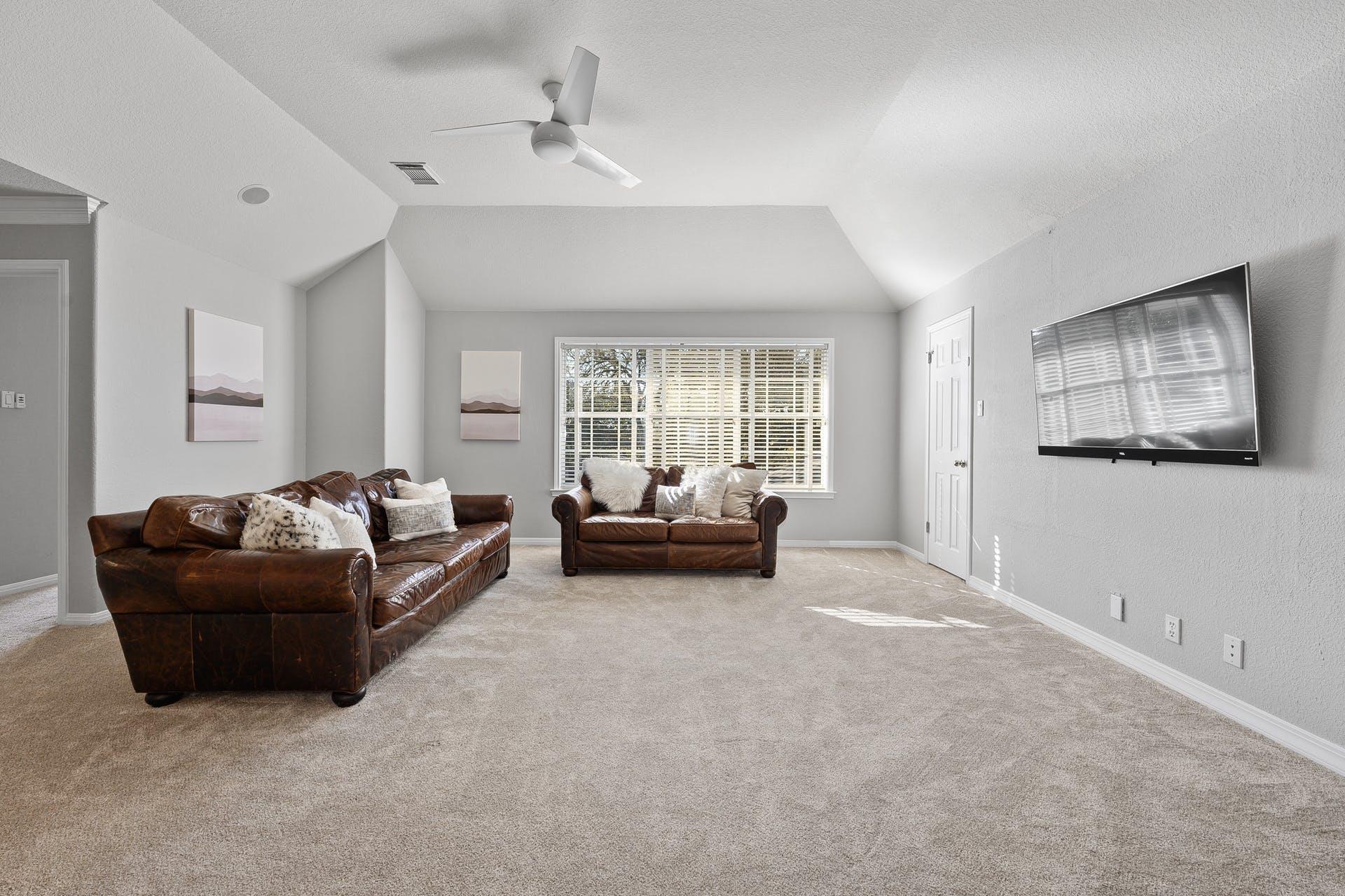 5823 Van Winkle Ln, Austin, TX 78739