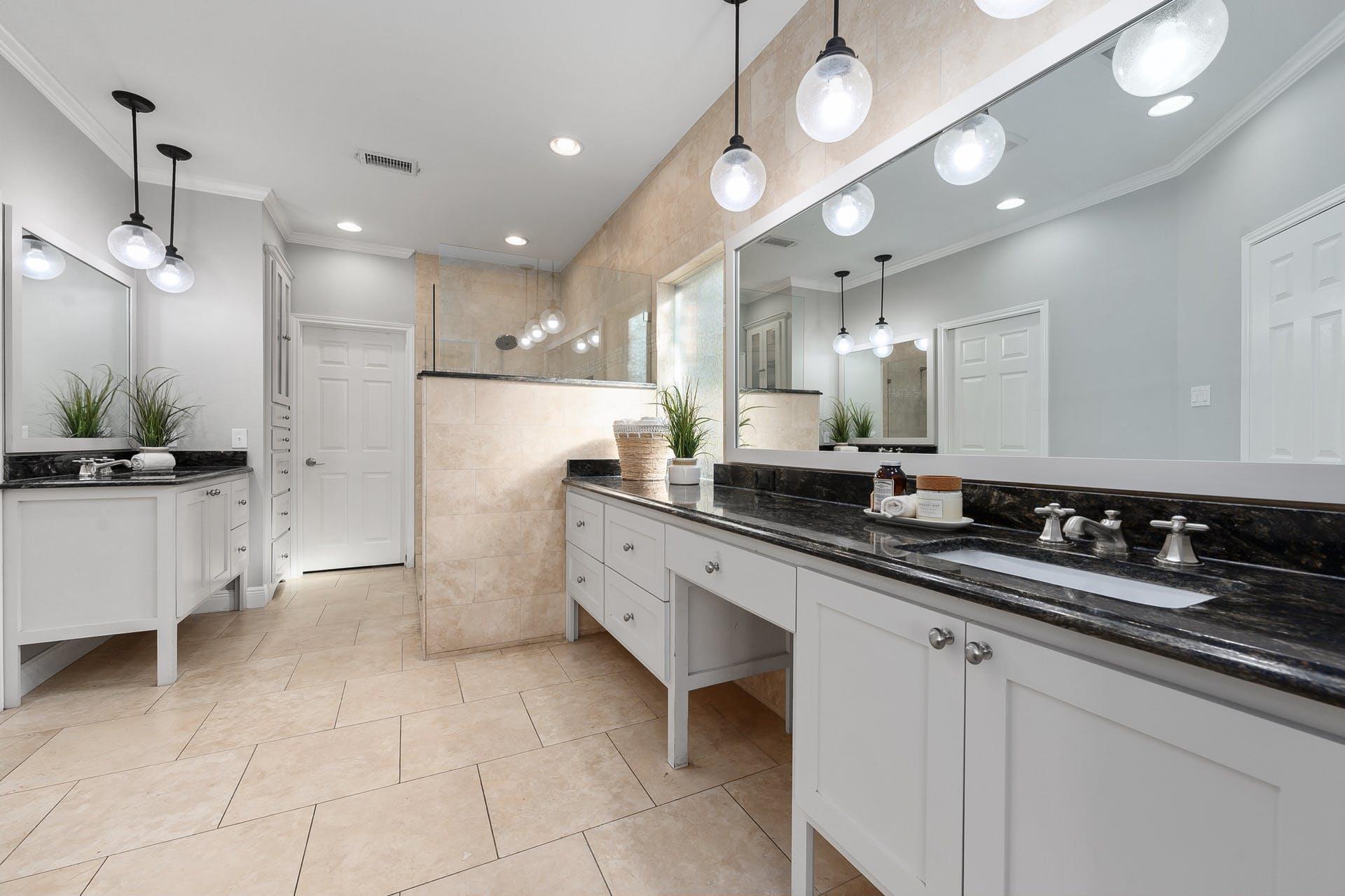 5823 Van Winkle Ln, Austin, TX 78739