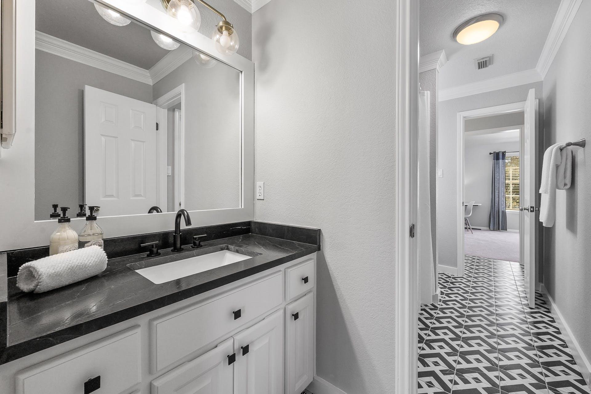 5823 Van Winkle Ln, Austin, TX 78739