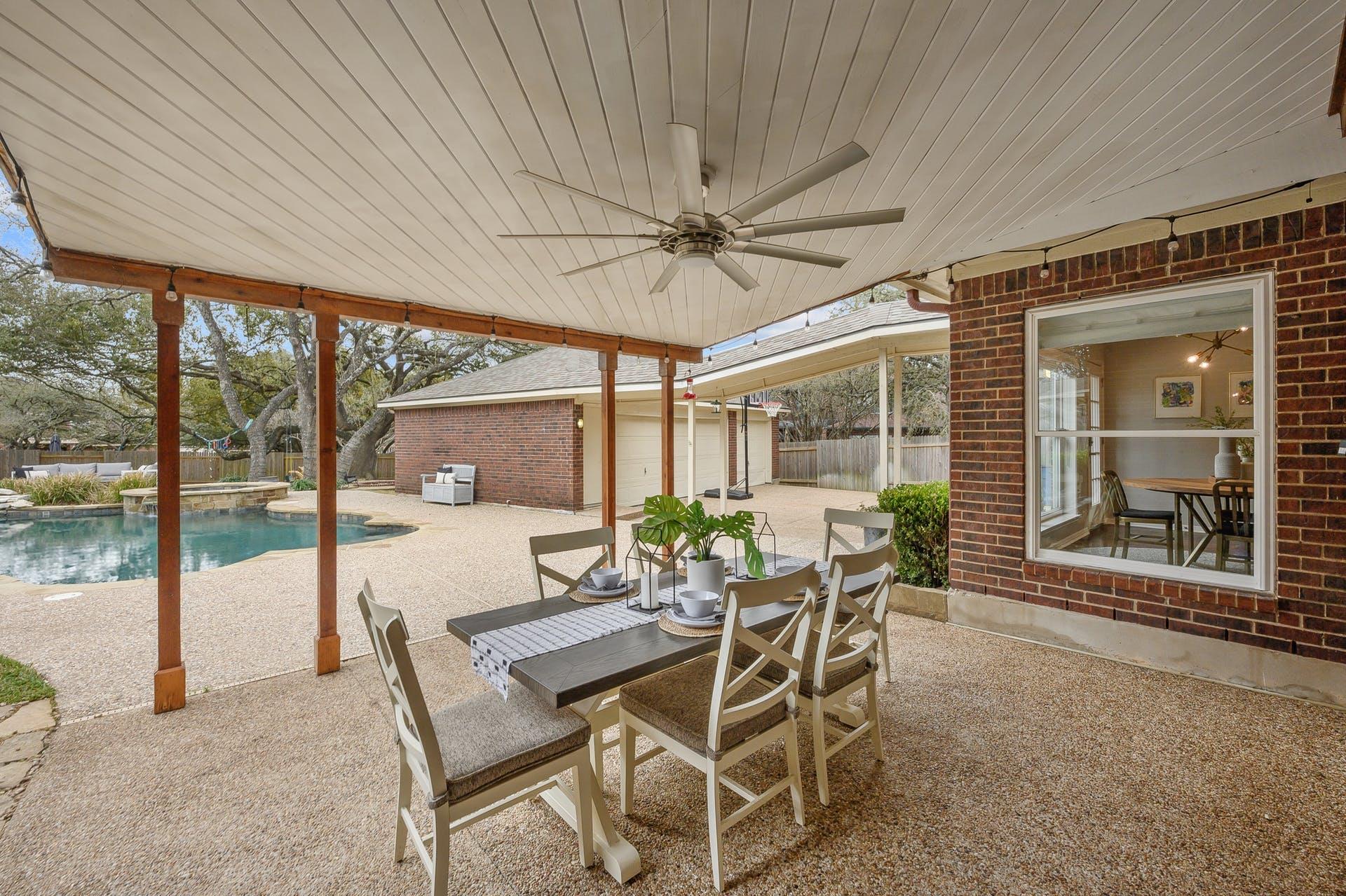 5823 Van Winkle Ln, Austin, TX 78739