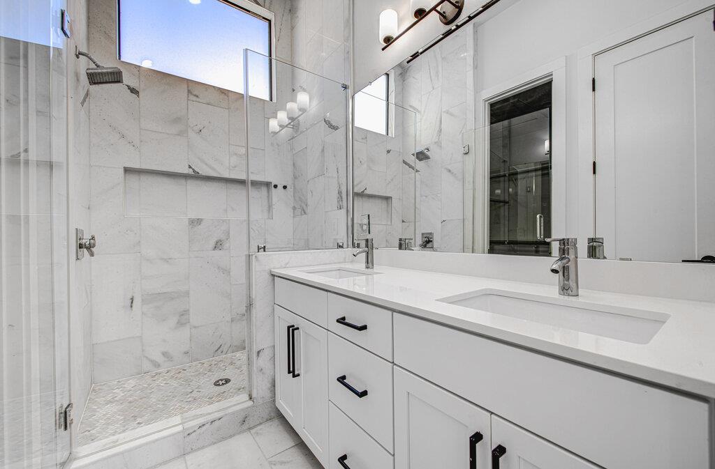 4903 Lyons Rd # 2, Austin, TX 78702