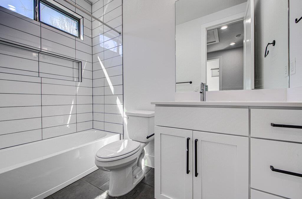 4903 Lyons Rd # 2, Austin, TX 78702