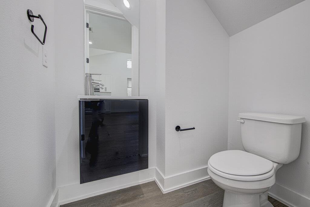 4903 Lyons Rd # 2, Austin, TX 78702