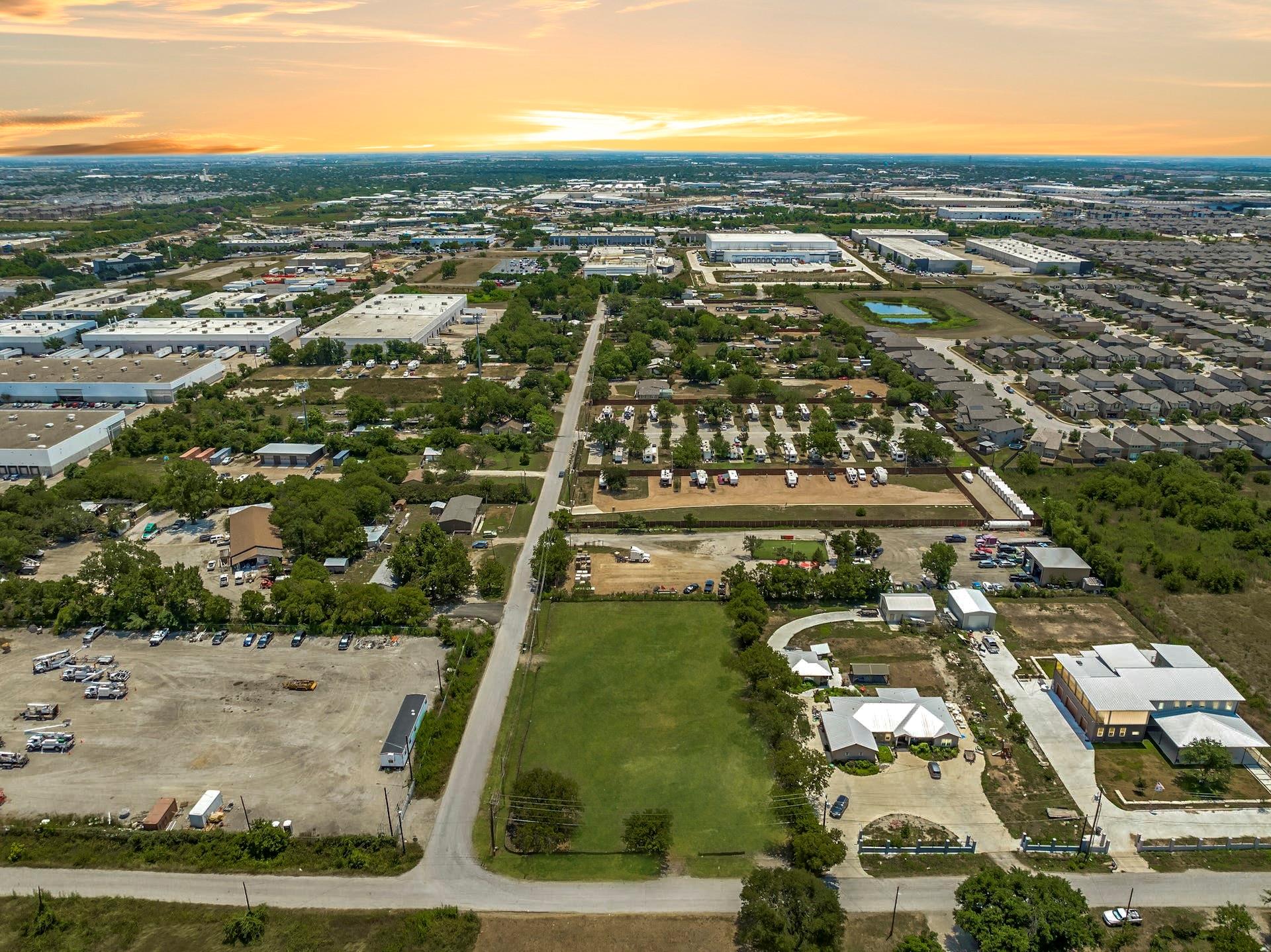 16409 Summit Dr, Austin, TX 78728