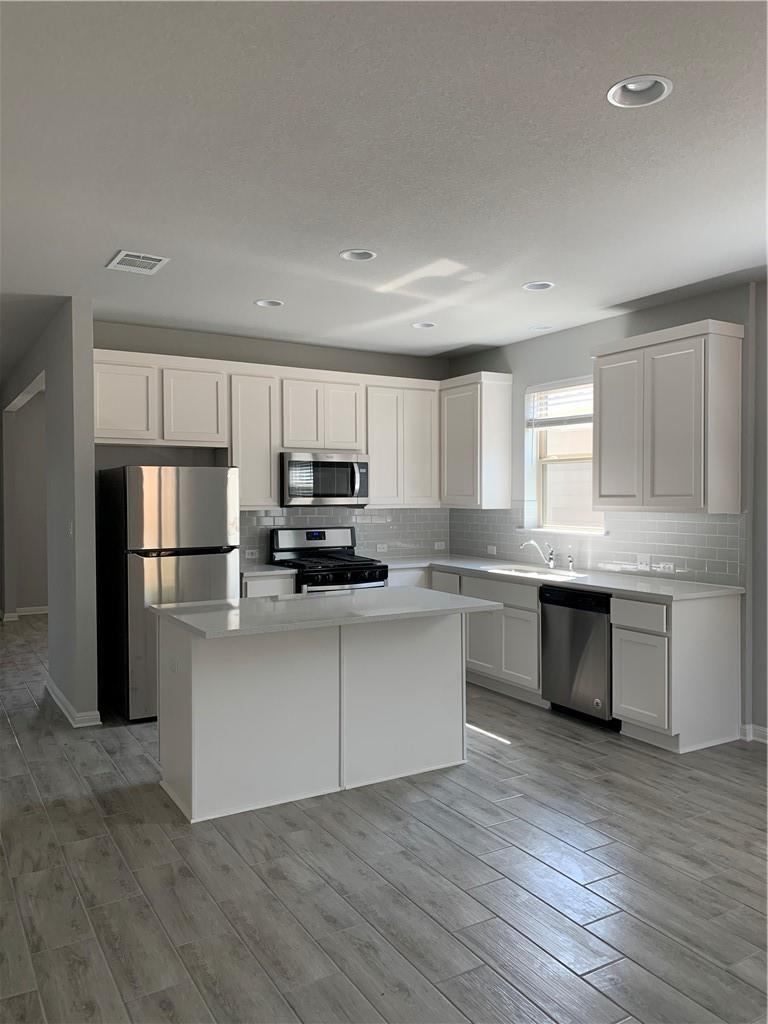 2336 Pecan Island Dr, Leander, TX 78641