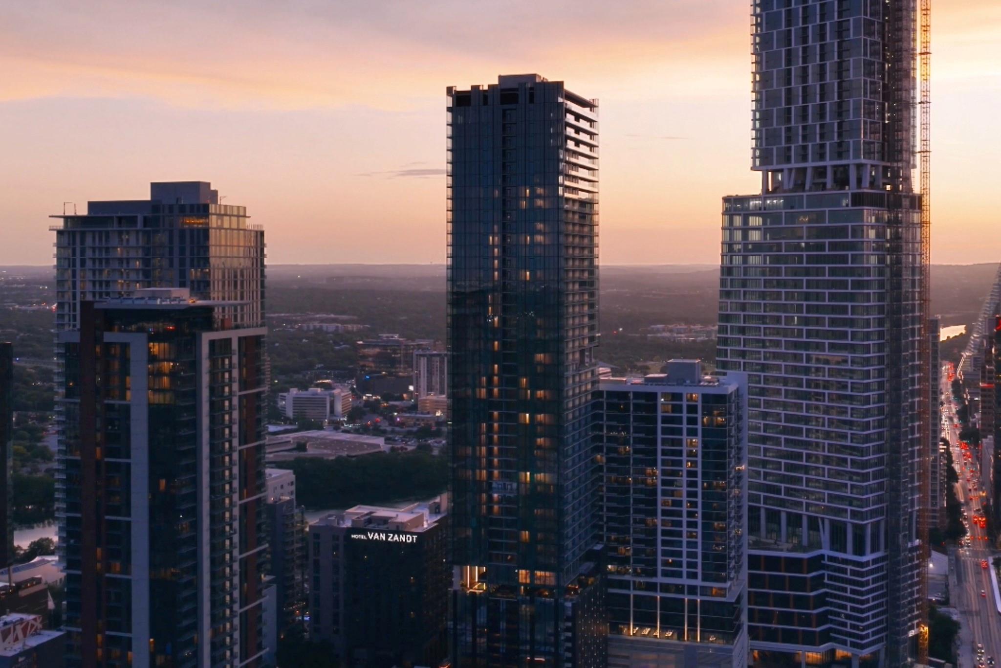 610 Davis St # 2504, Austin, TX 78701