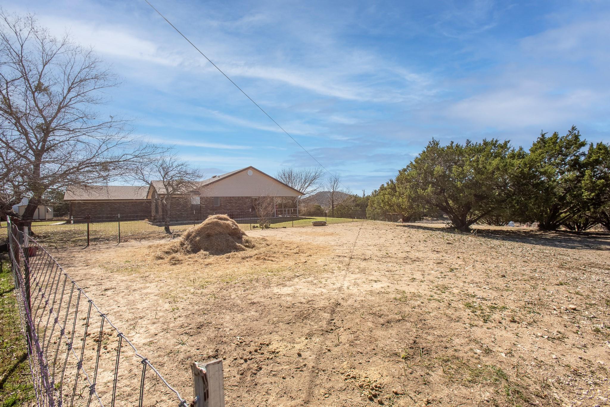 494 County Road 4813 Rd, Copperas Cove, TX 76522